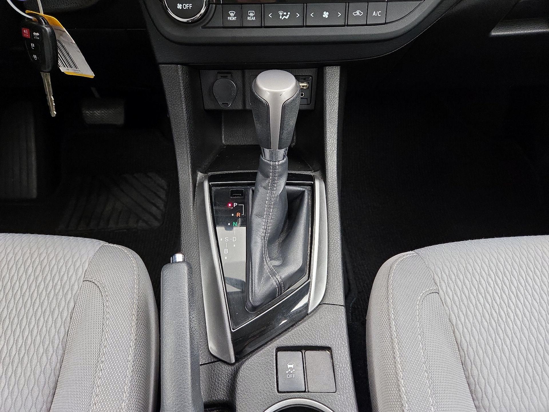 Thumbnail: 2016 Toyota Corolla - 17