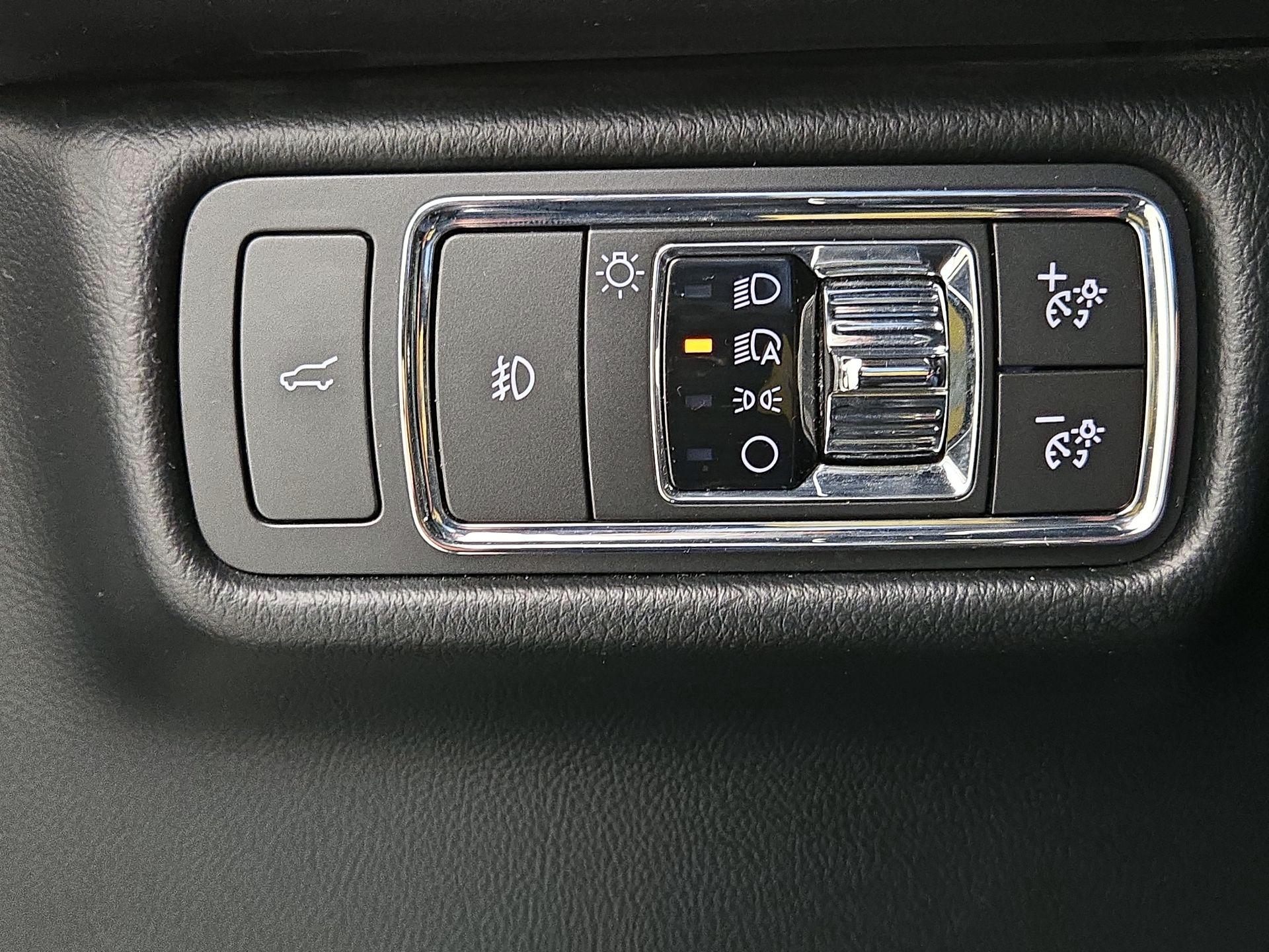 Thumbnail: 2020 Lincoln Aviator - 13