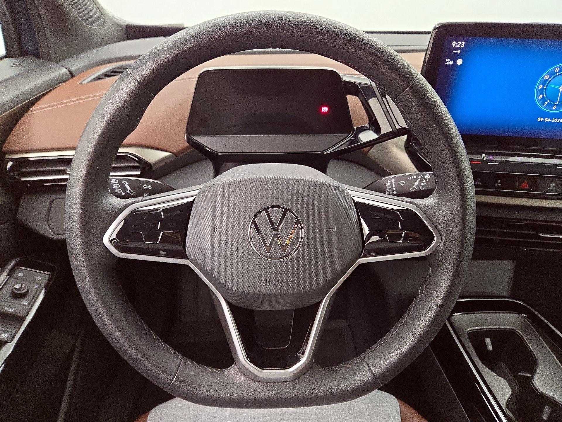 Thumbnail: 2023 Volkswagen ID.4 - 10