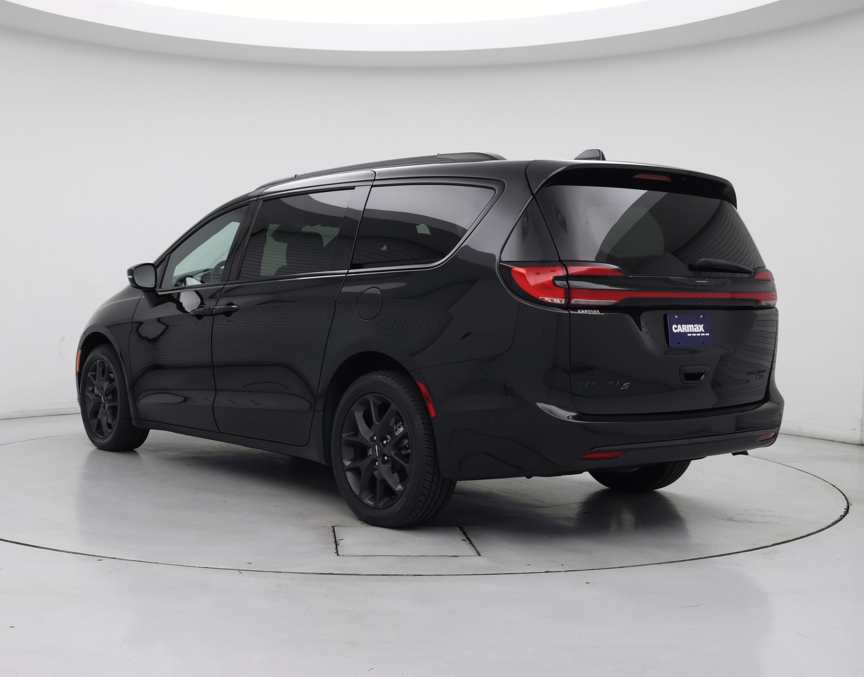Thumbnail: 2022 Chrysler Pacifica - 2