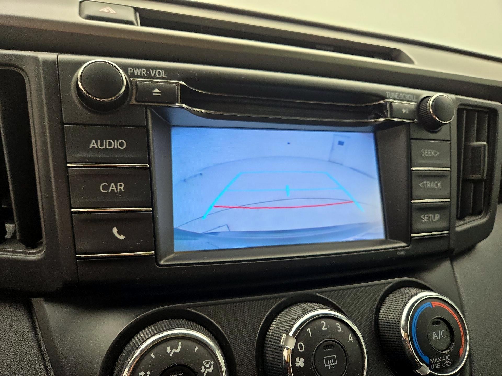 Thumbnail: 2016 Toyota RAV4 - 14