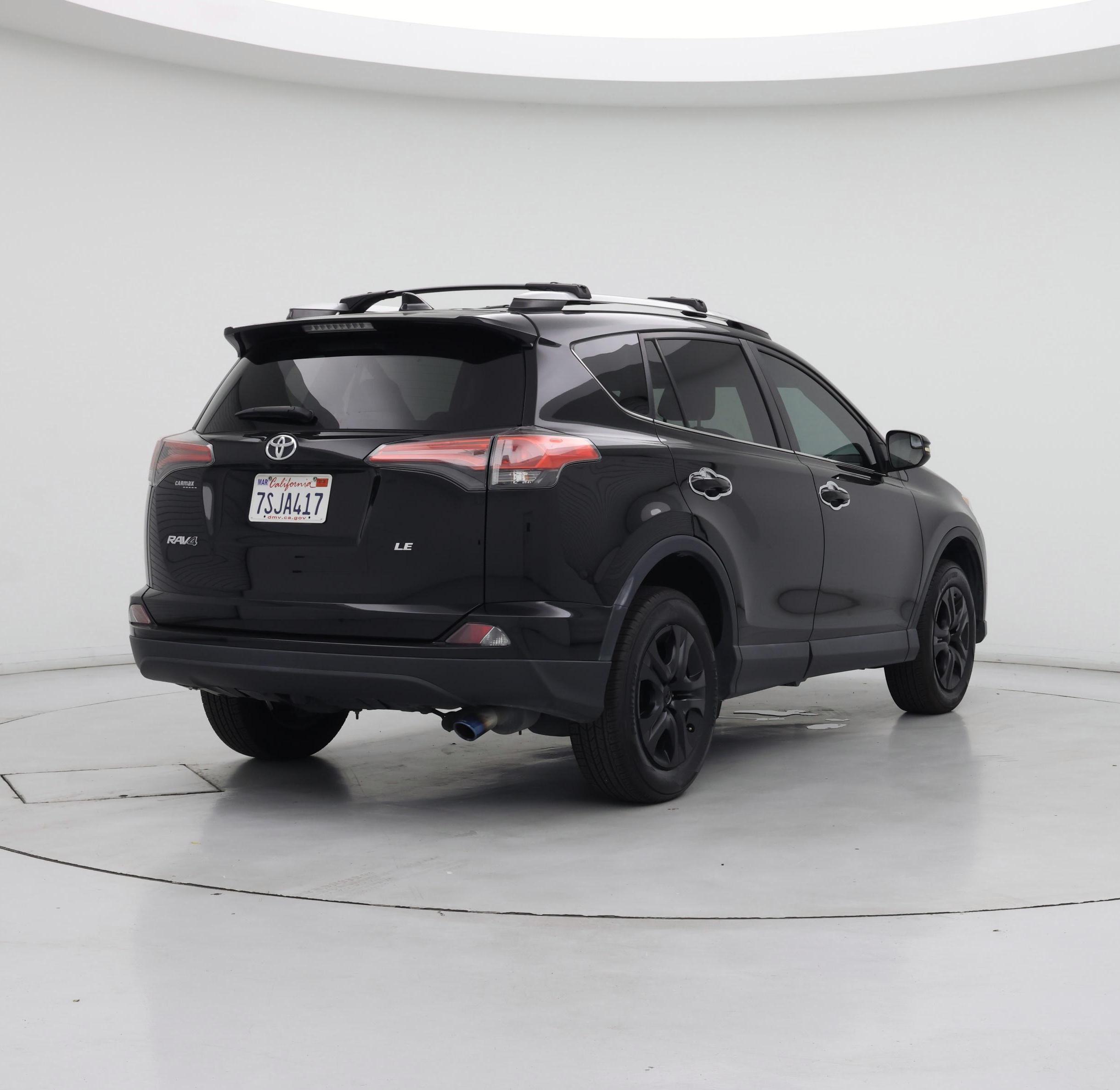 Thumbnail: 2016 Toyota RAV4 - 8