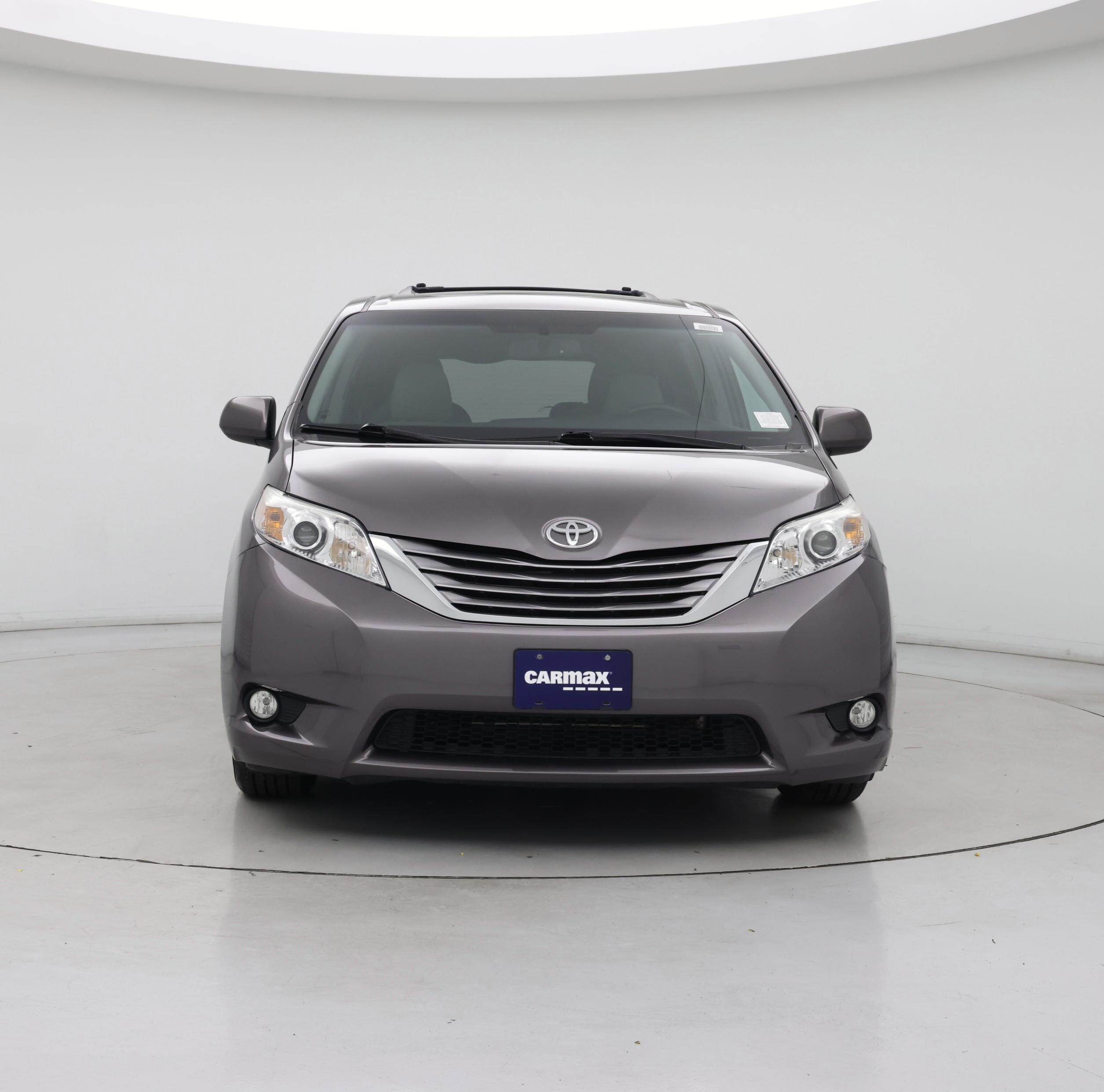 Thumbnail: 2015 Toyota Sienna - 5