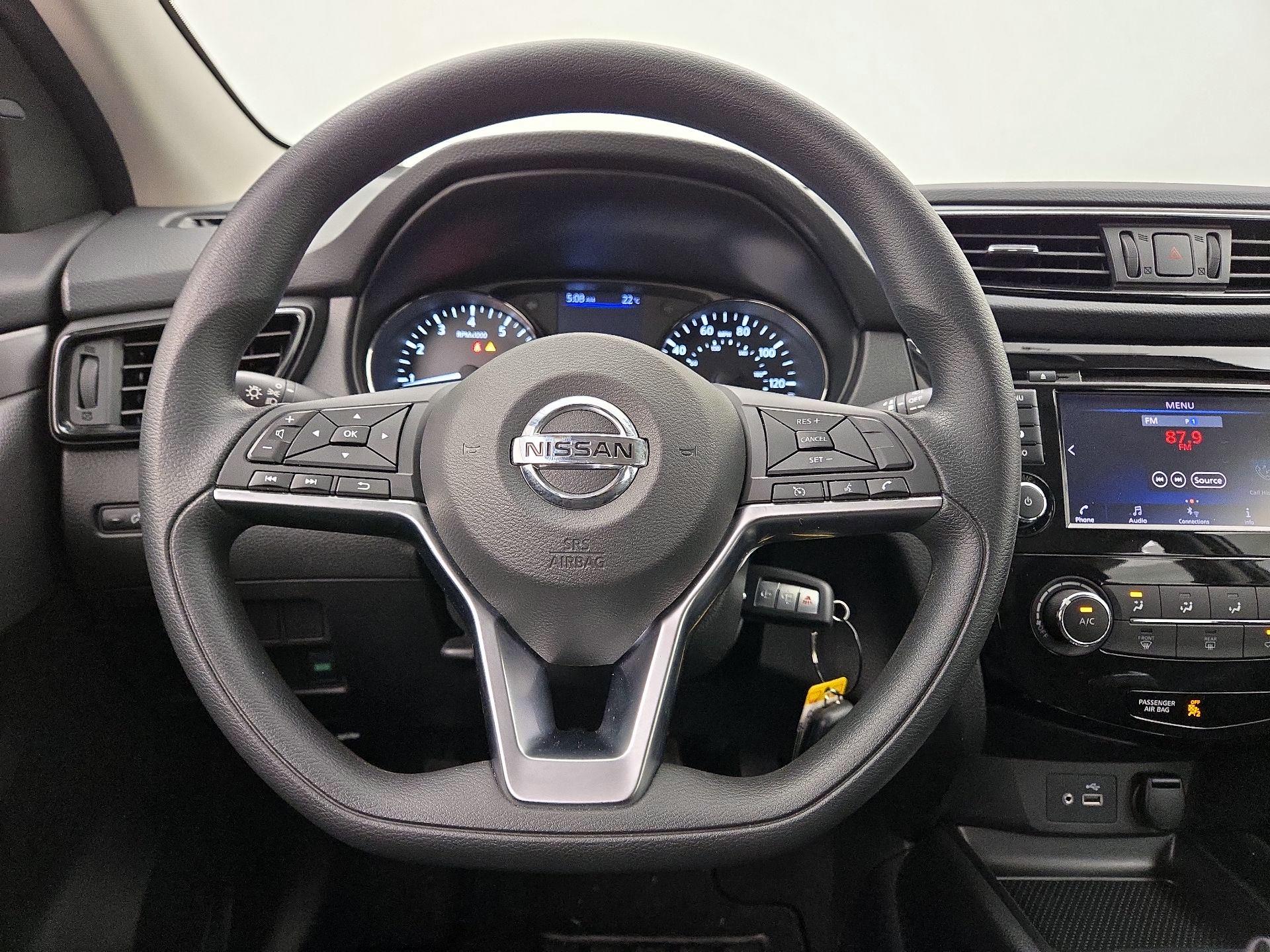 Thumbnail: 2019 Nissan Rogue Sport - 10