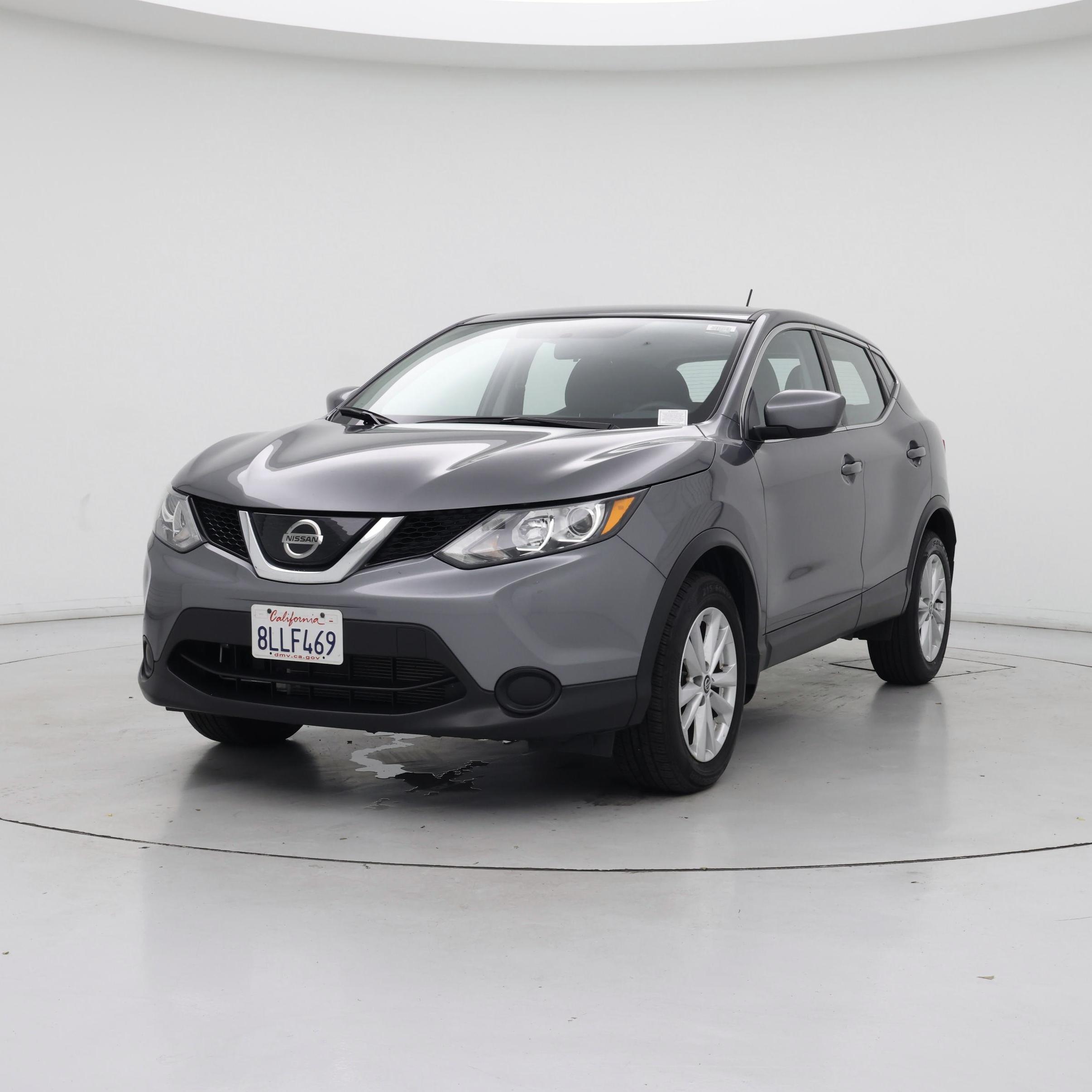 Thumbnail: 2019 Nissan Rogue Sport - 4