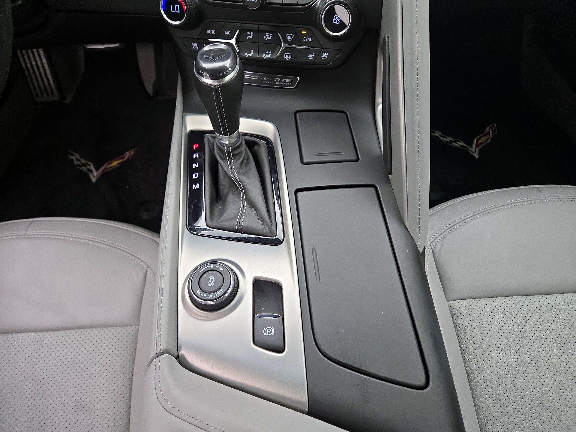 Thumbnail: 2015 Chevrolet Corvette - 18
