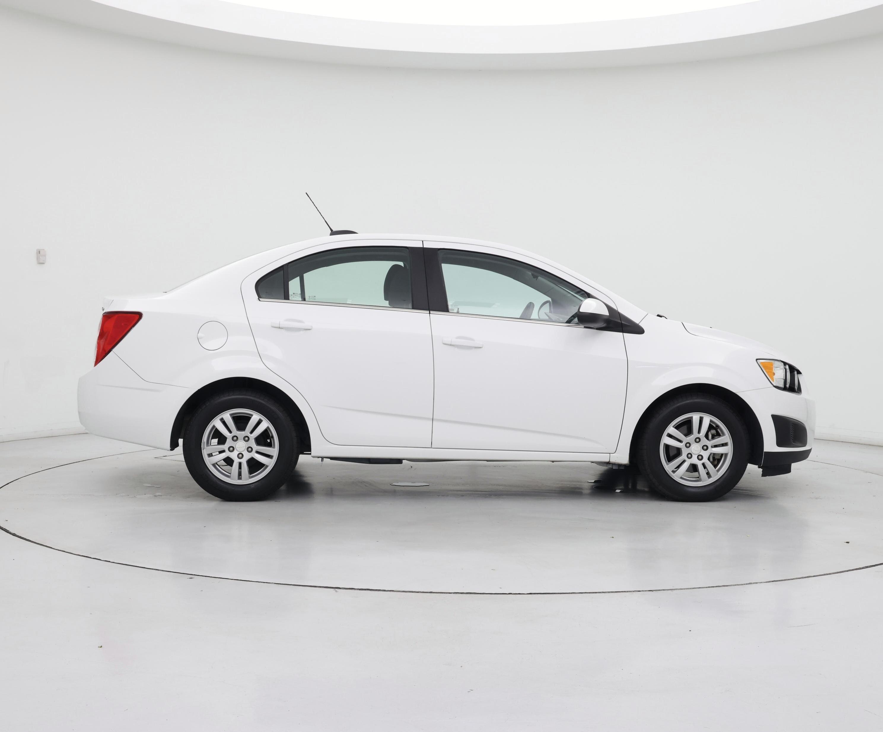 Thumbnail: 2015 Chevrolet Sonic - 7