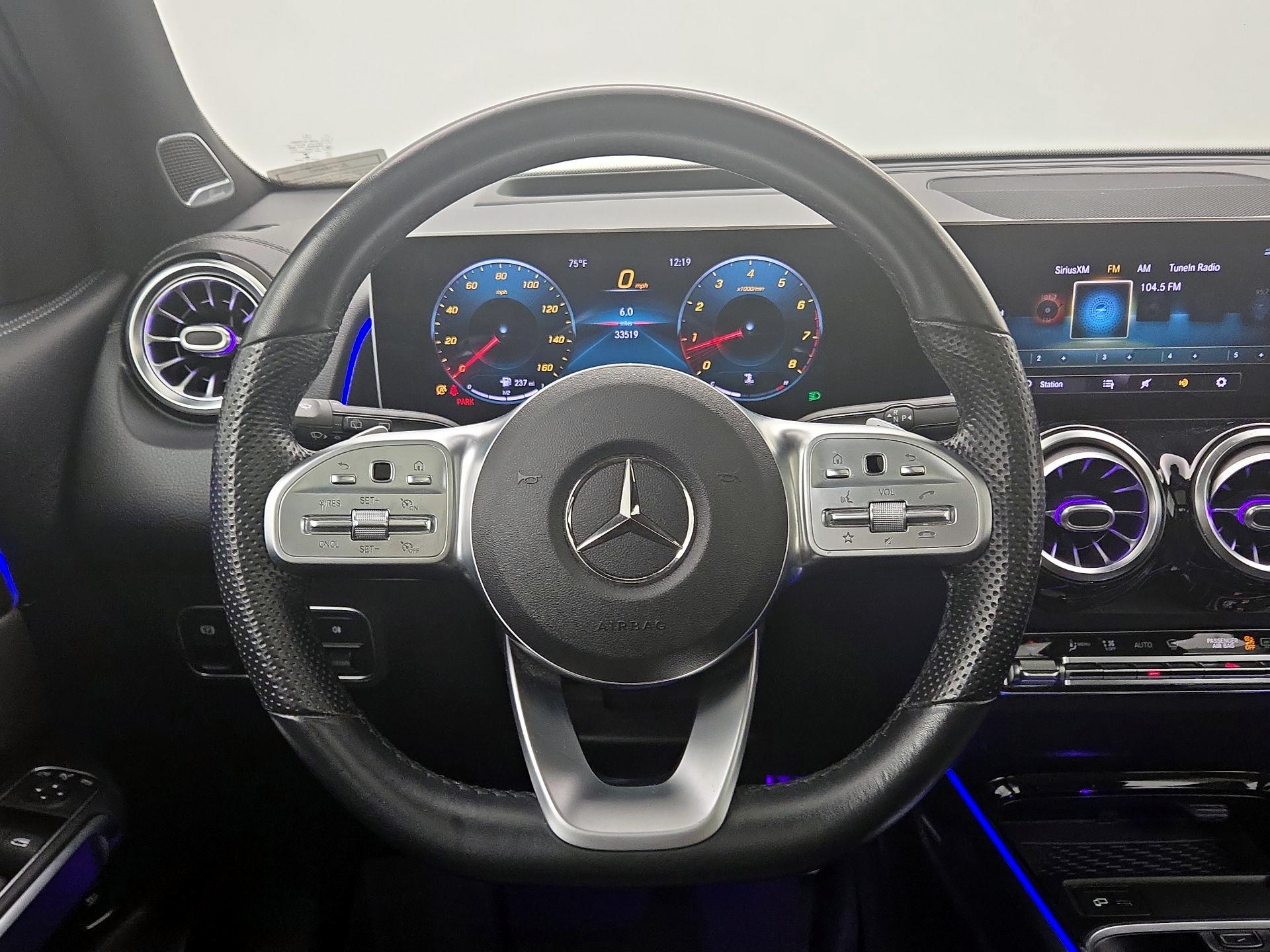 Thumbnail: 2020 Mercedes-Benz GLB - 10