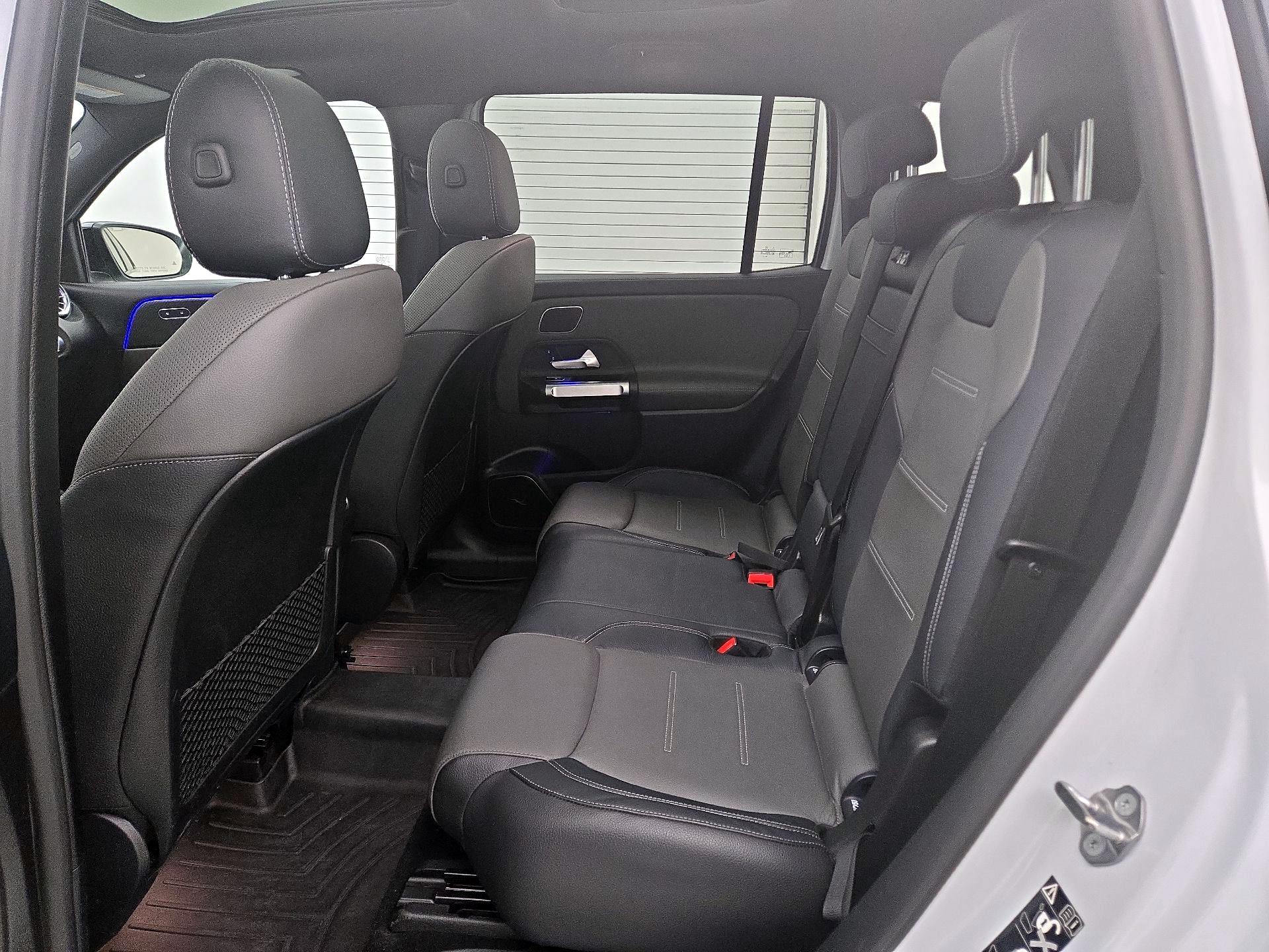 Thumbnail: 2020 Mercedes-Benz GLB - 20