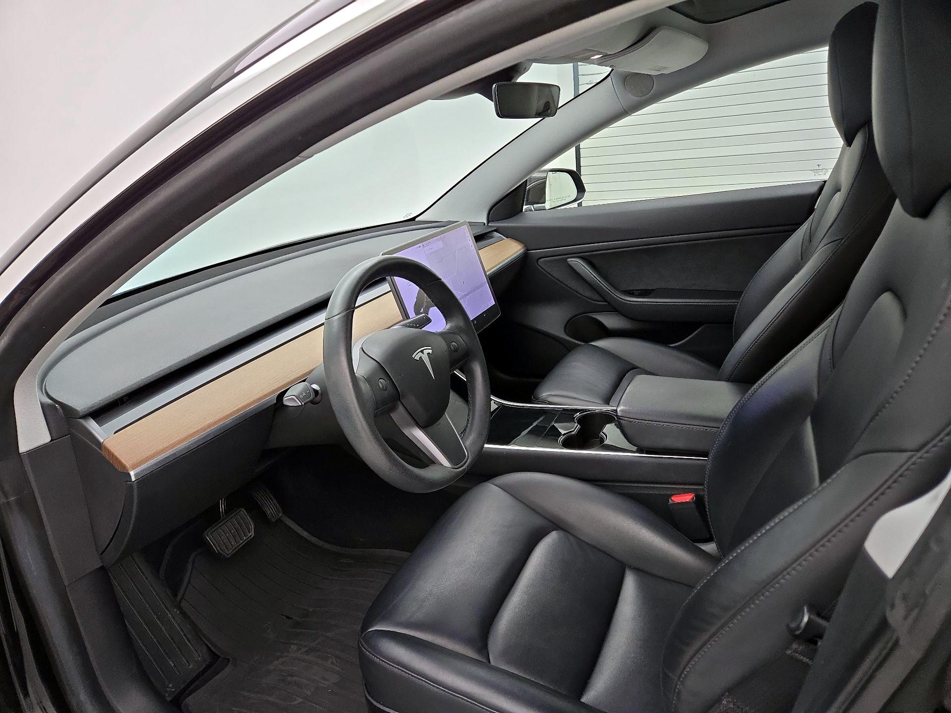 Thumbnail: 2019 Tesla Model 3 - 11