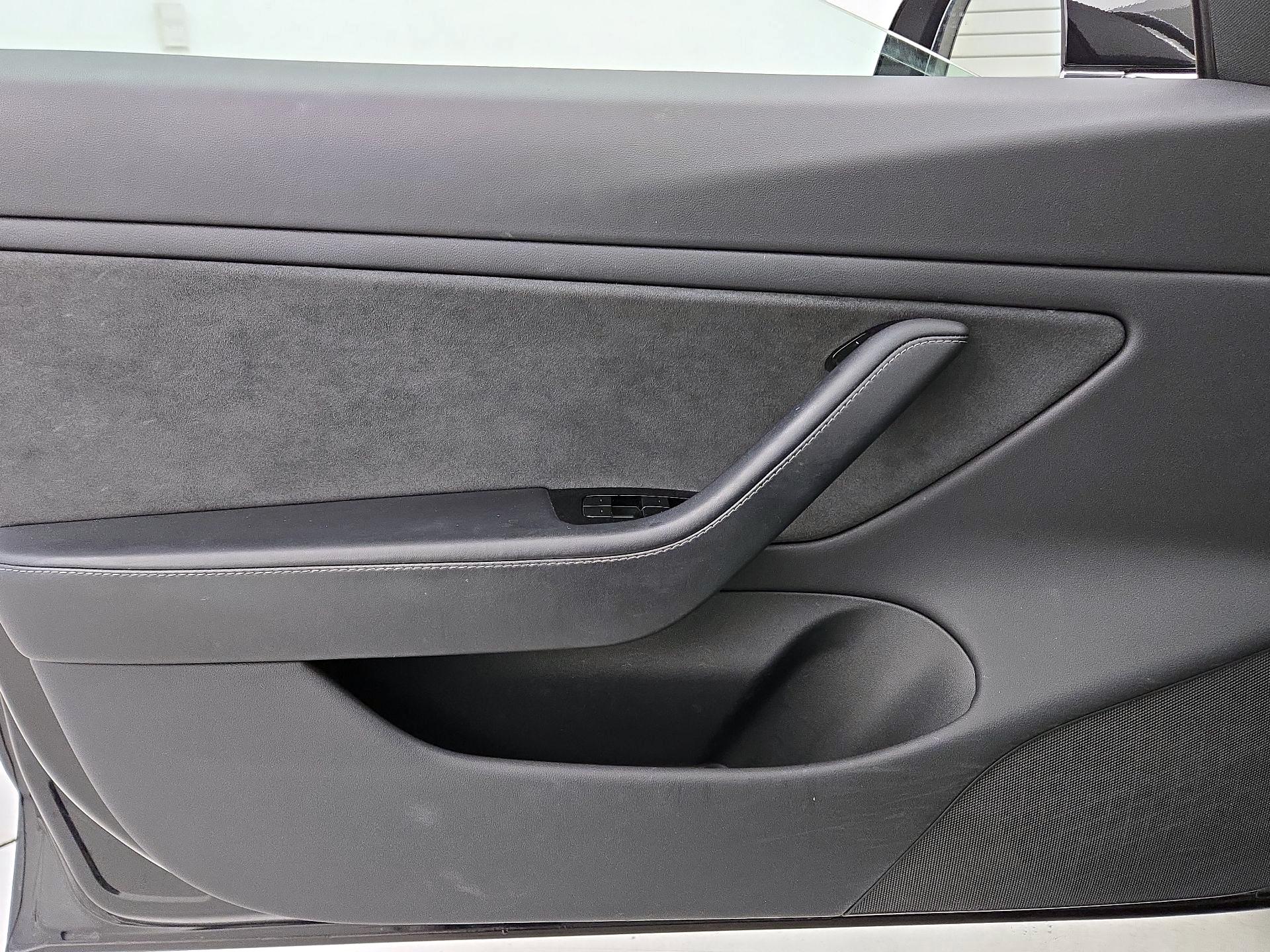 Thumbnail: 2019 Tesla Model 3 - 12