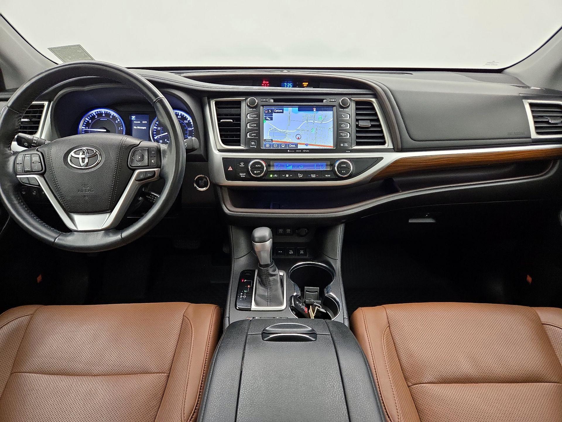 Thumbnail: 2018 Toyota Highlander - 9