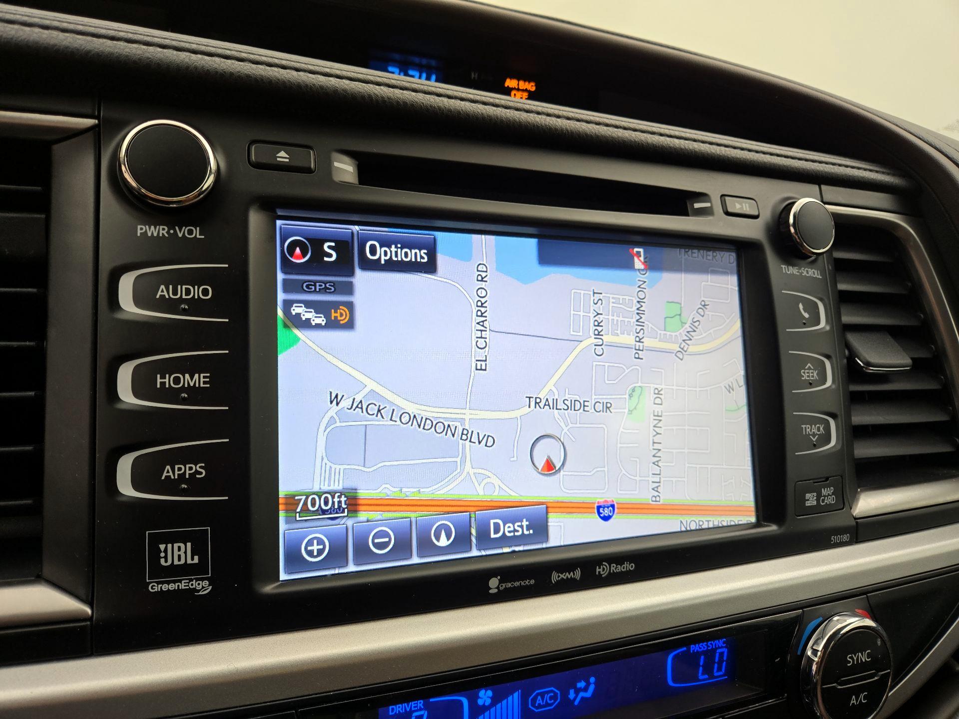Thumbnail: 2018 Toyota Highlander - 14
