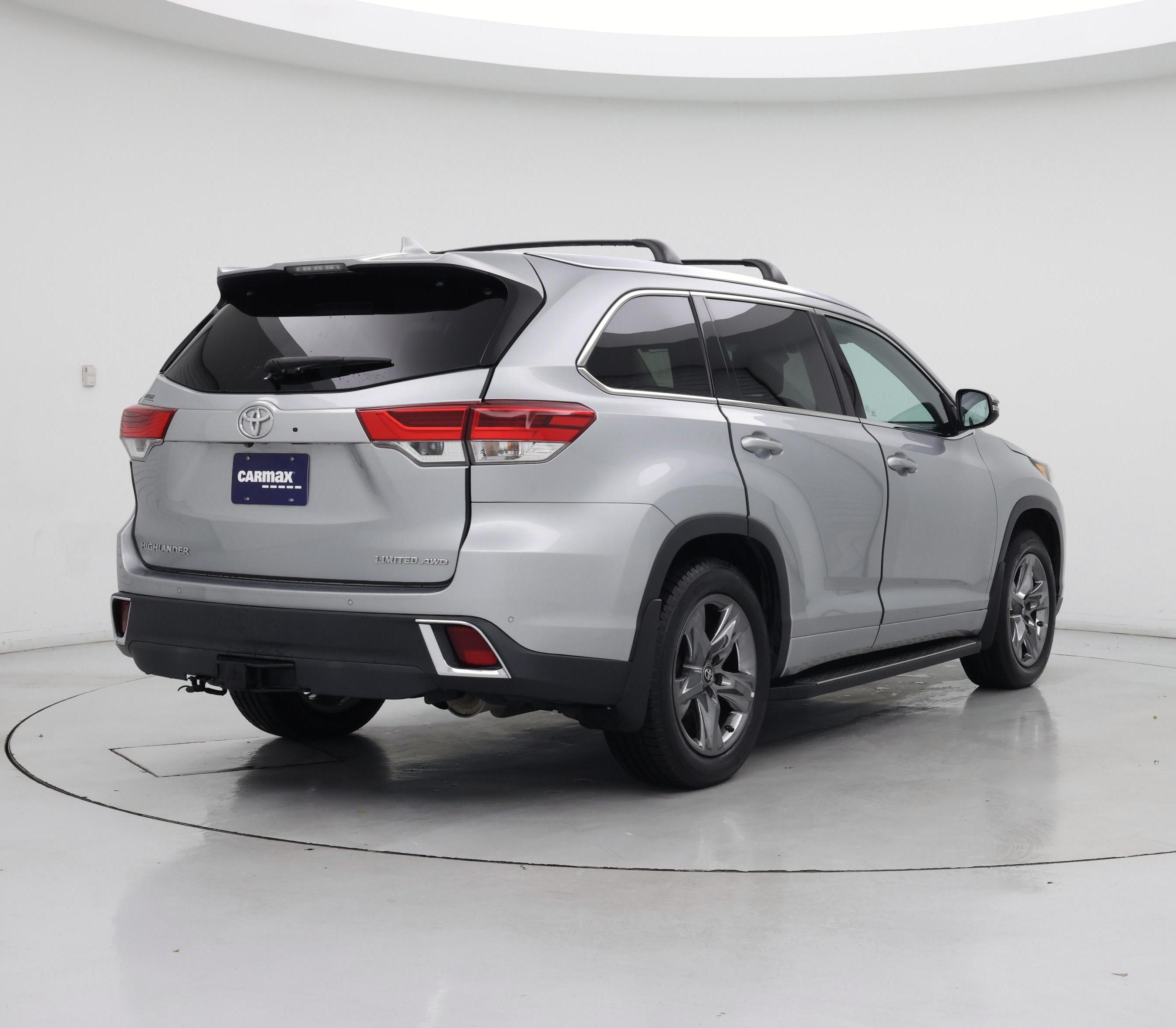 Thumbnail: 2018 Toyota Highlander - 8