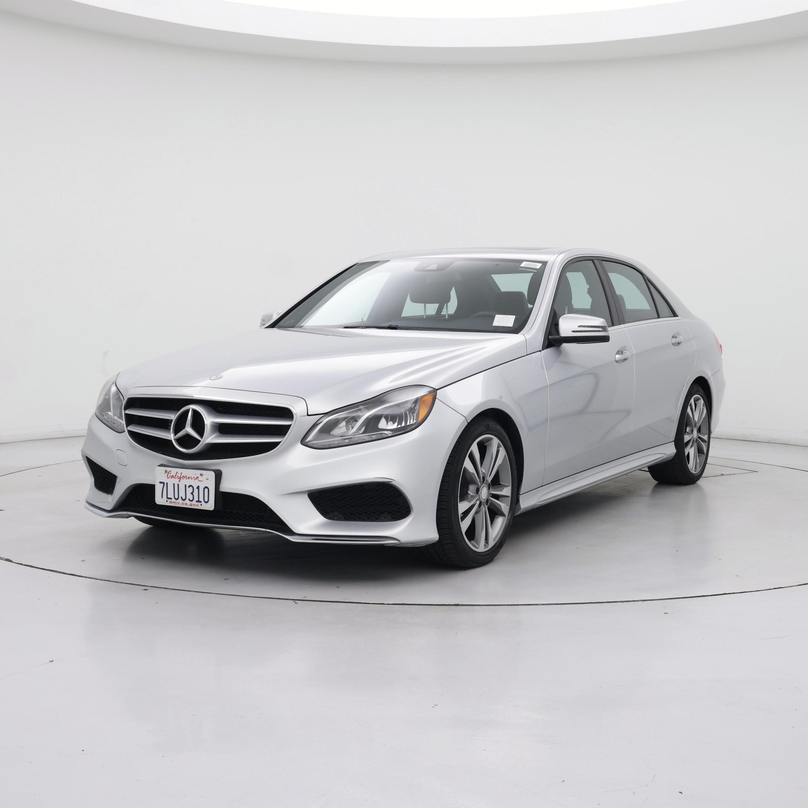 Thumbnail: 2016 Mercedes-Benz E-Class - 4