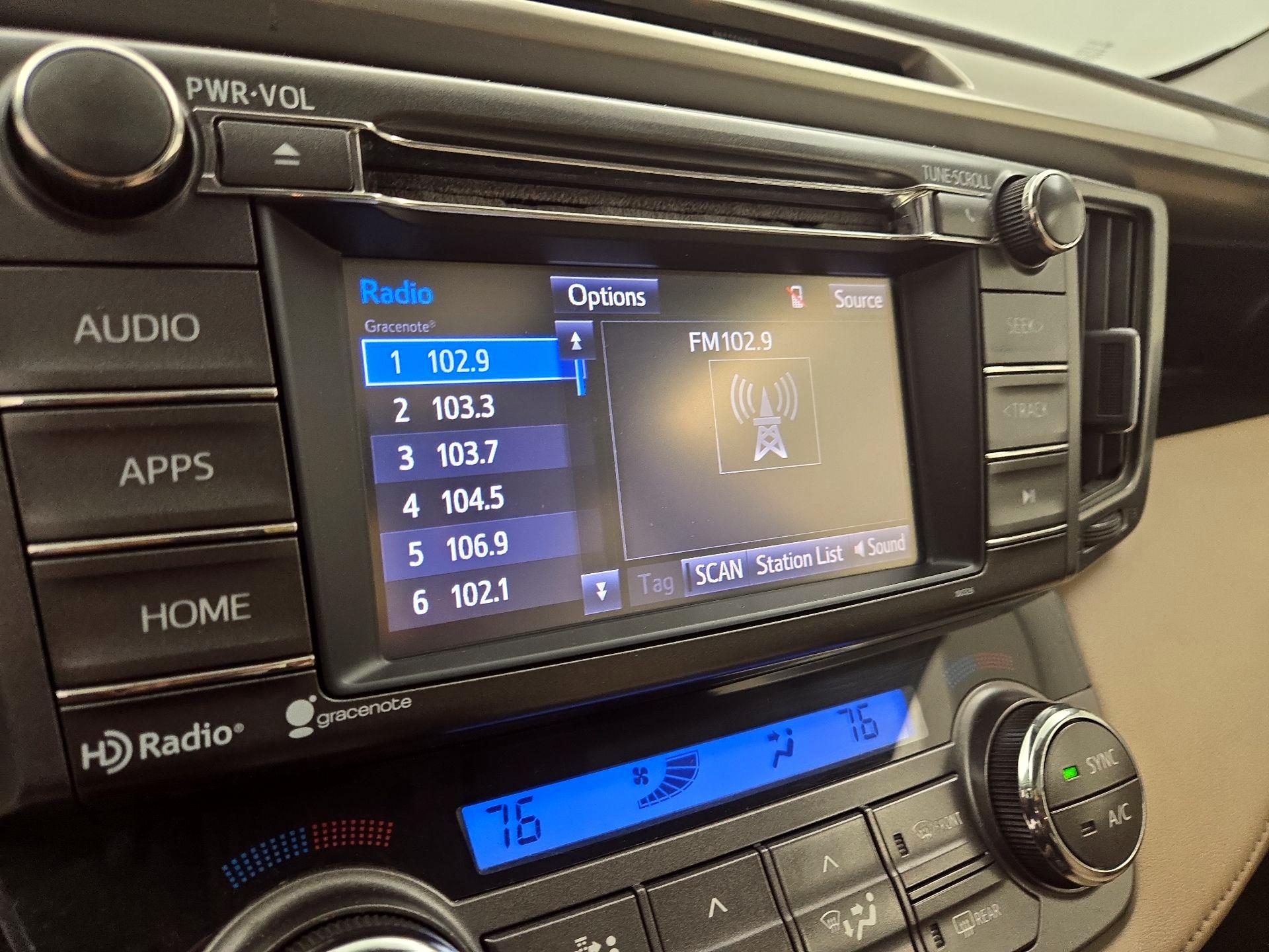 Thumbnail: 2015 Toyota RAV4 - 15