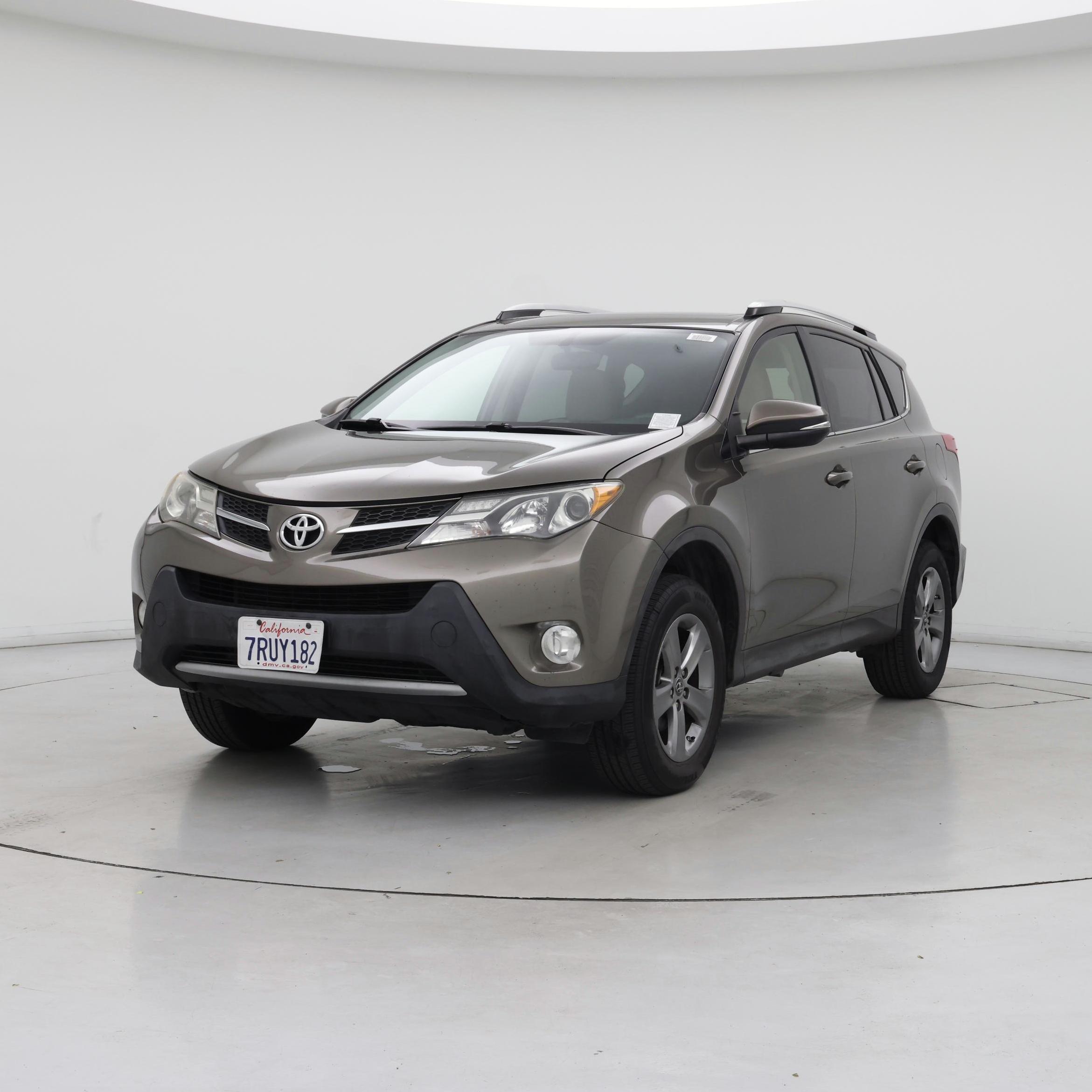 Thumbnail: 2015 Toyota RAV4 - 4