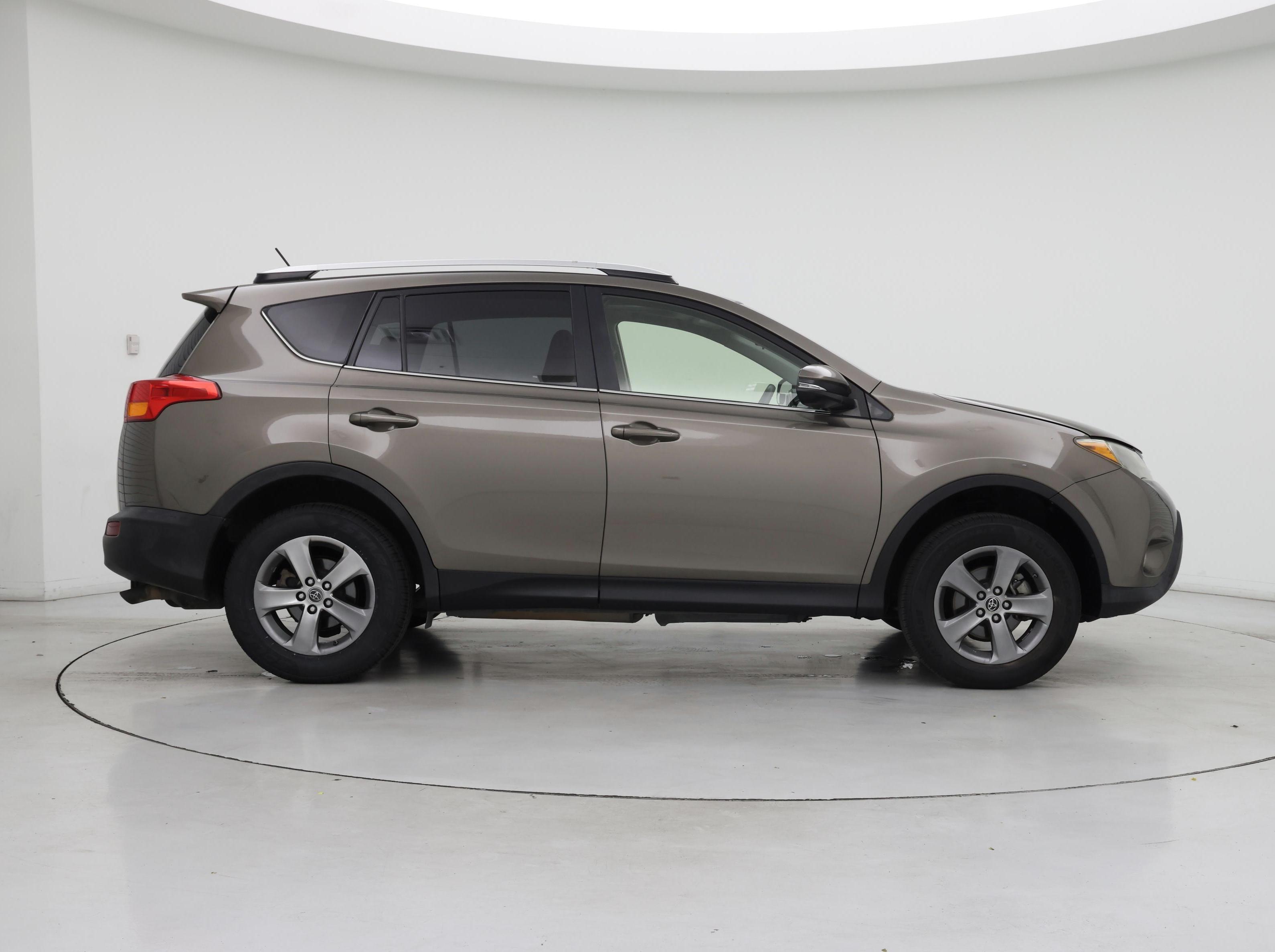Thumbnail: 2015 Toyota RAV4 - 7