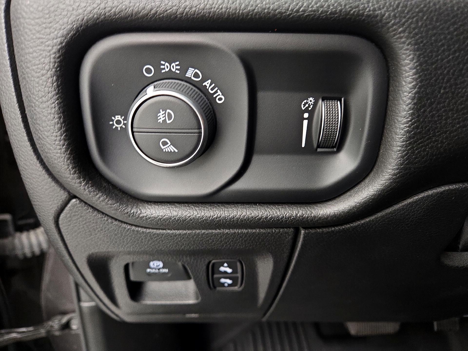 Thumbnail: 2023 RAM 1500 - 13