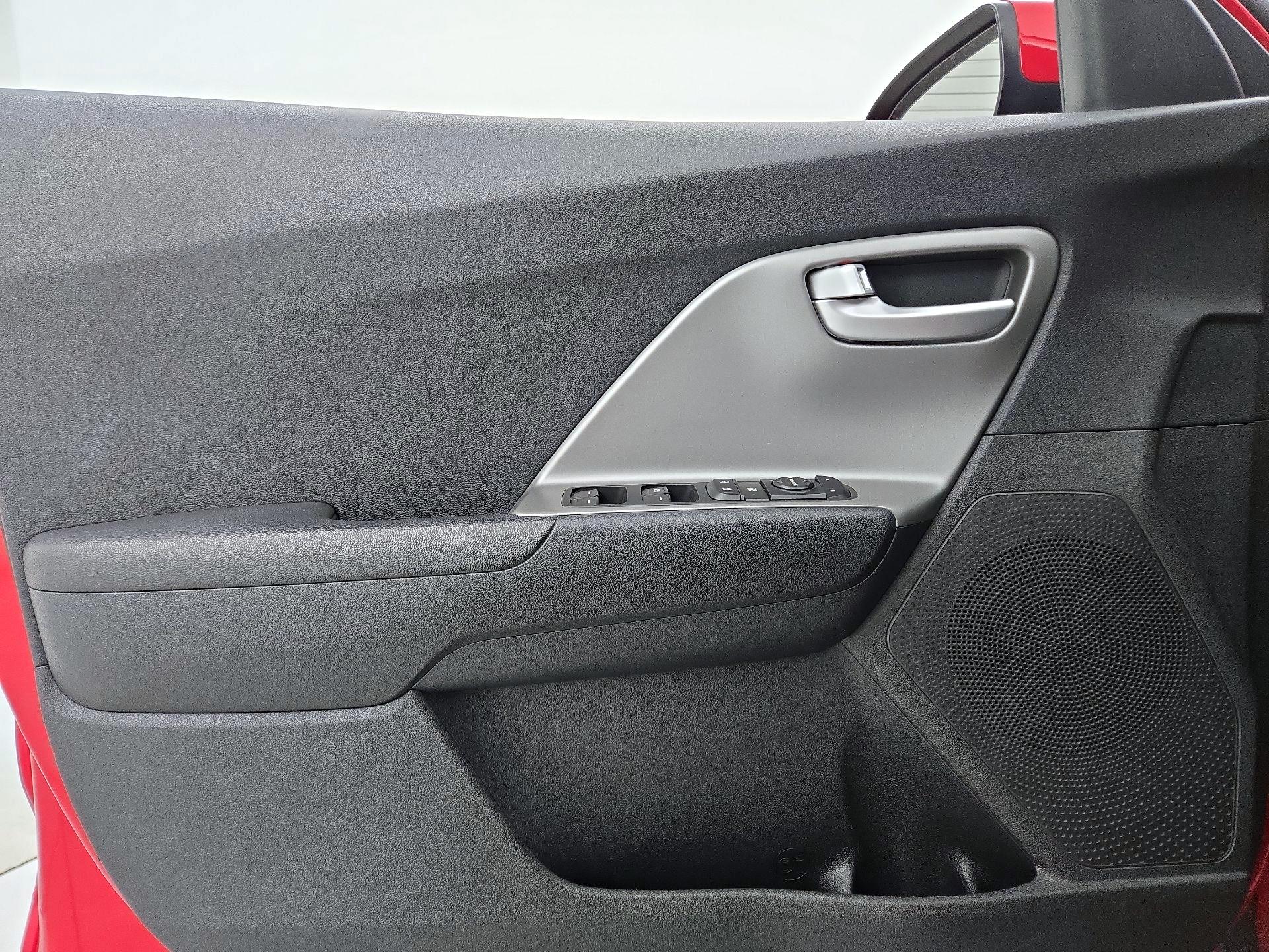 Thumbnail: 2019 Kia Niro - 12