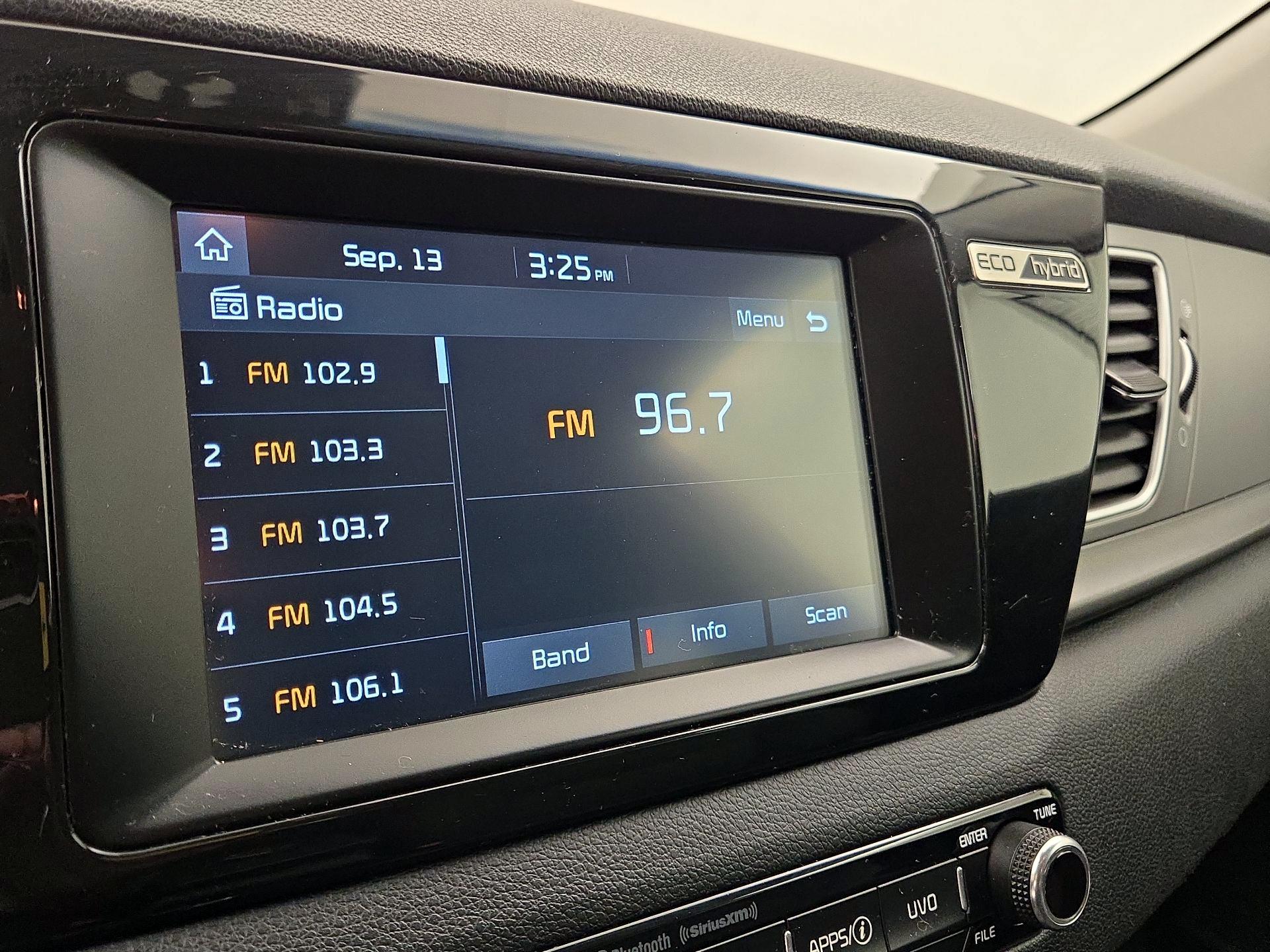 Thumbnail: 2019 Kia Niro - 15
