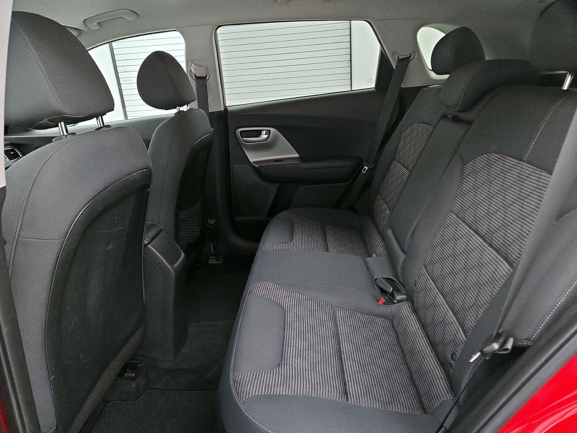 Thumbnail: 2019 Kia Niro - 19