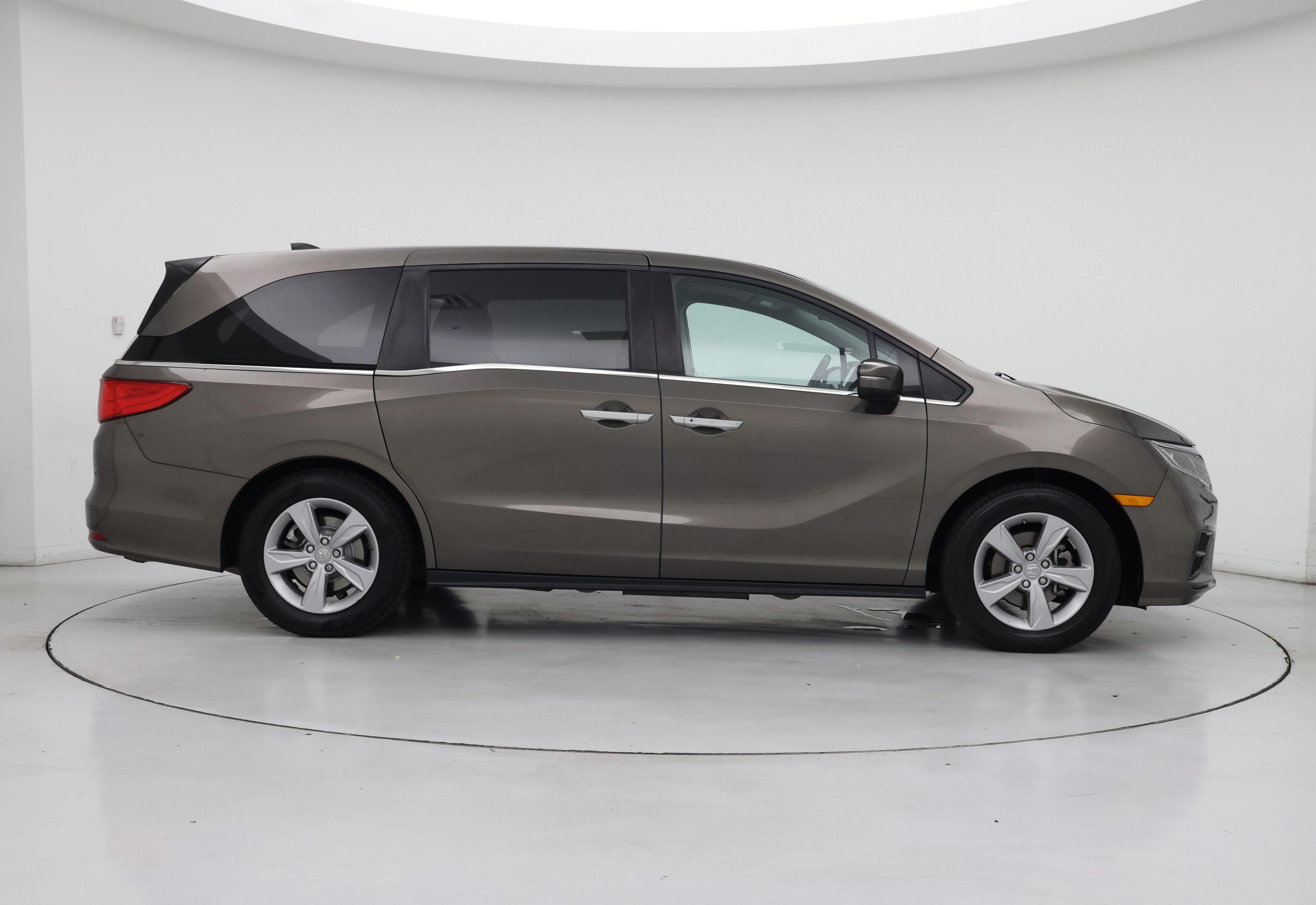 Thumbnail: 2019 Honda Odyssey - 7