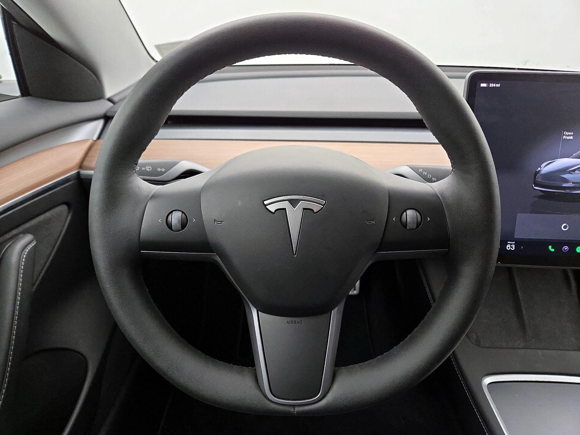 Thumbnail: 2023 Tesla Model 3 - 10
