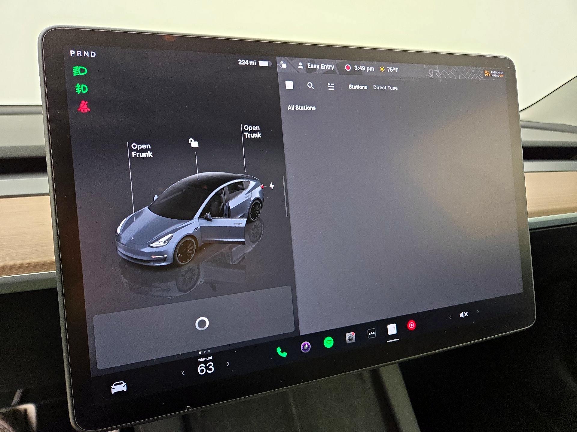 Thumbnail: 2023 Tesla Model 3 - 16