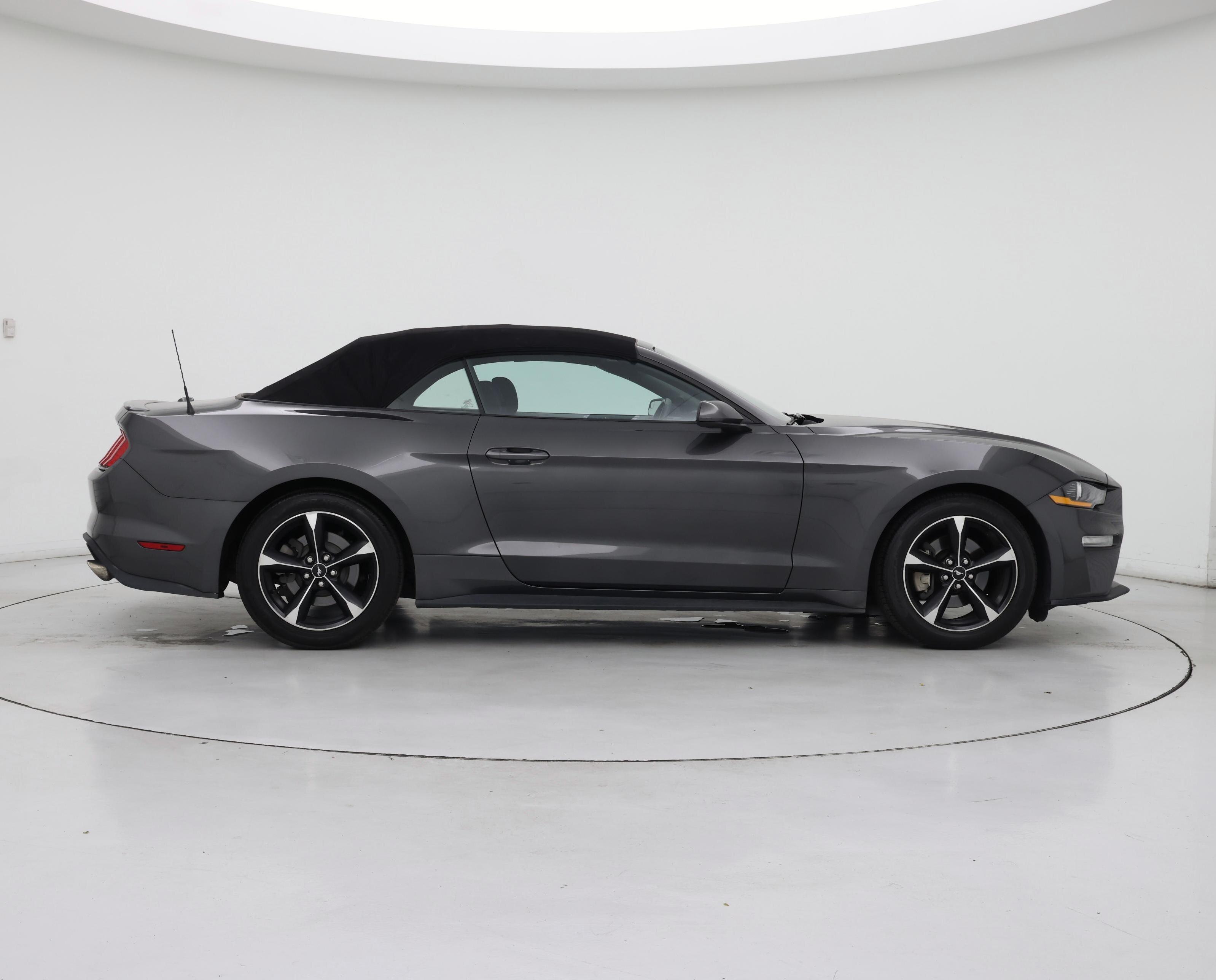 Thumbnail: 2018 Ford Mustang - 7