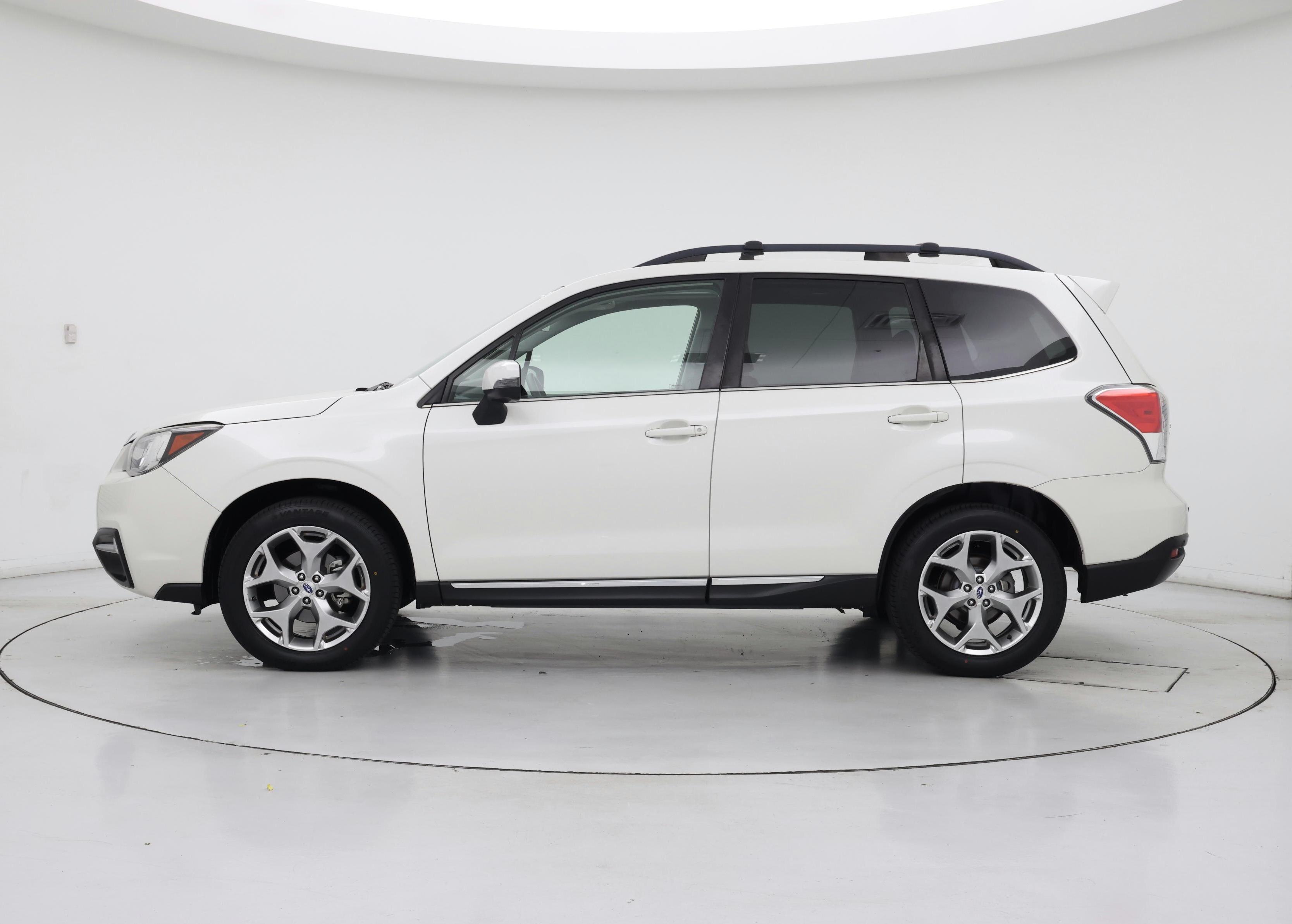 Thumbnail: 2018 Subaru Forester - 3
