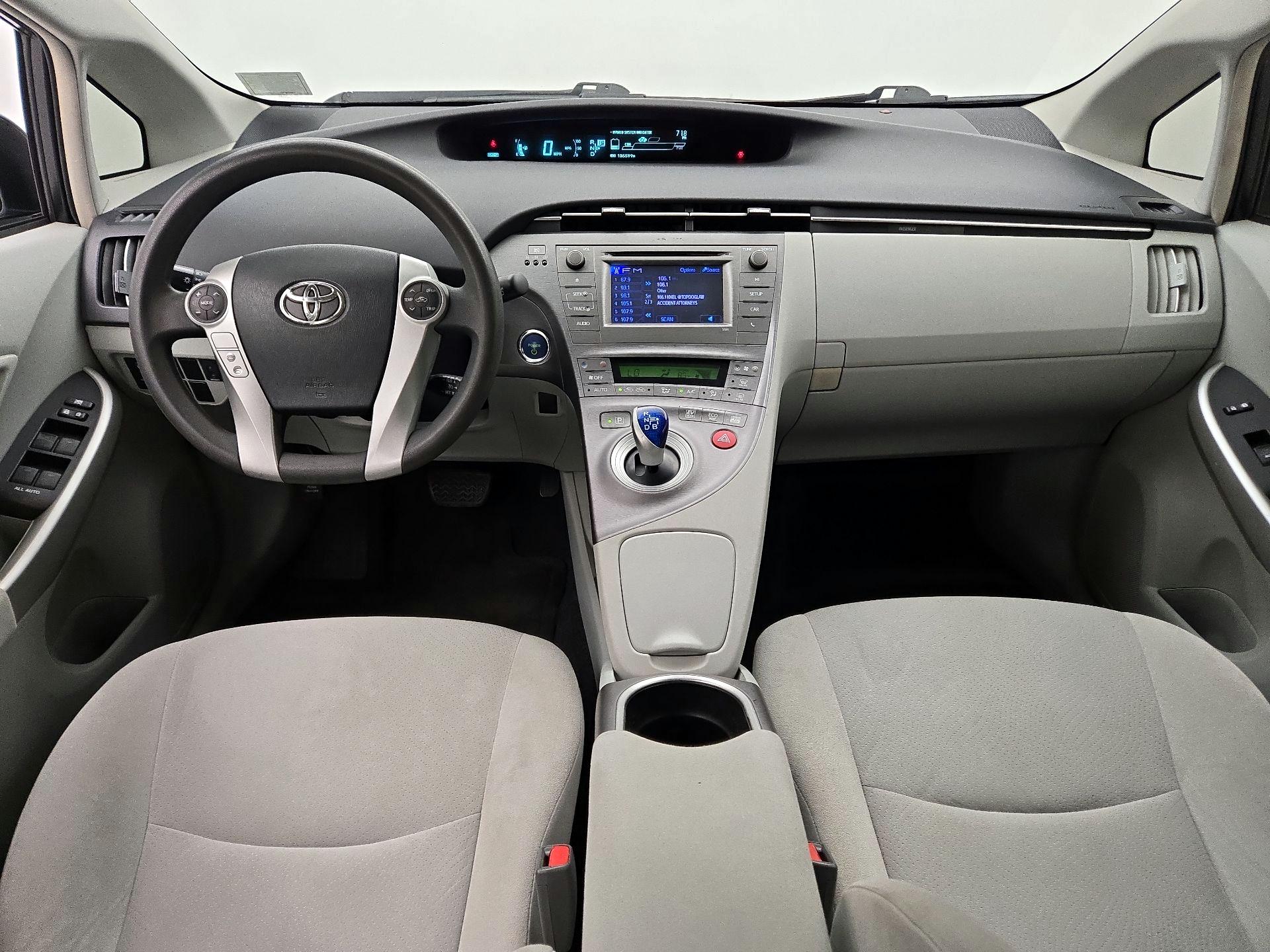 Thumbnail: 2014 Toyota Prius - 9