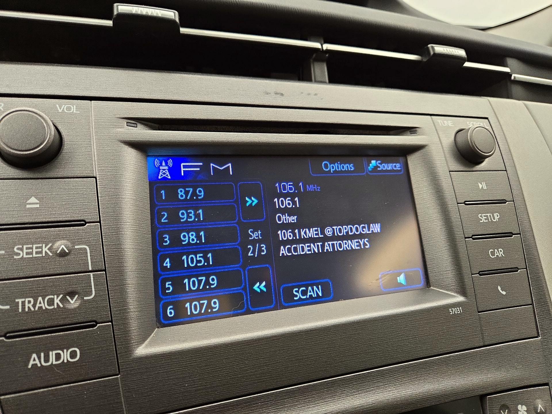 Thumbnail: 2014 Toyota Prius - 14