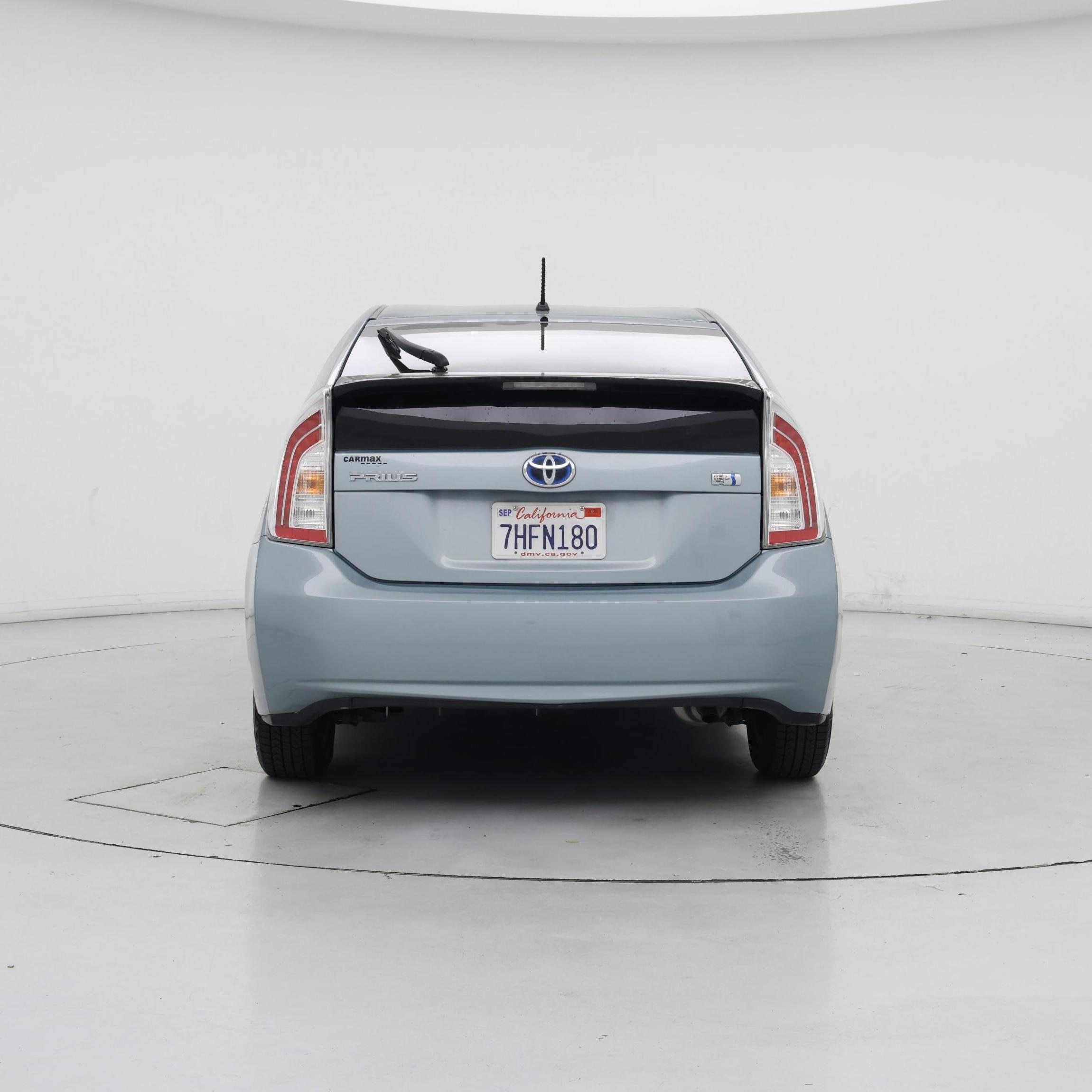 Thumbnail: 2014 Toyota Prius - 6
