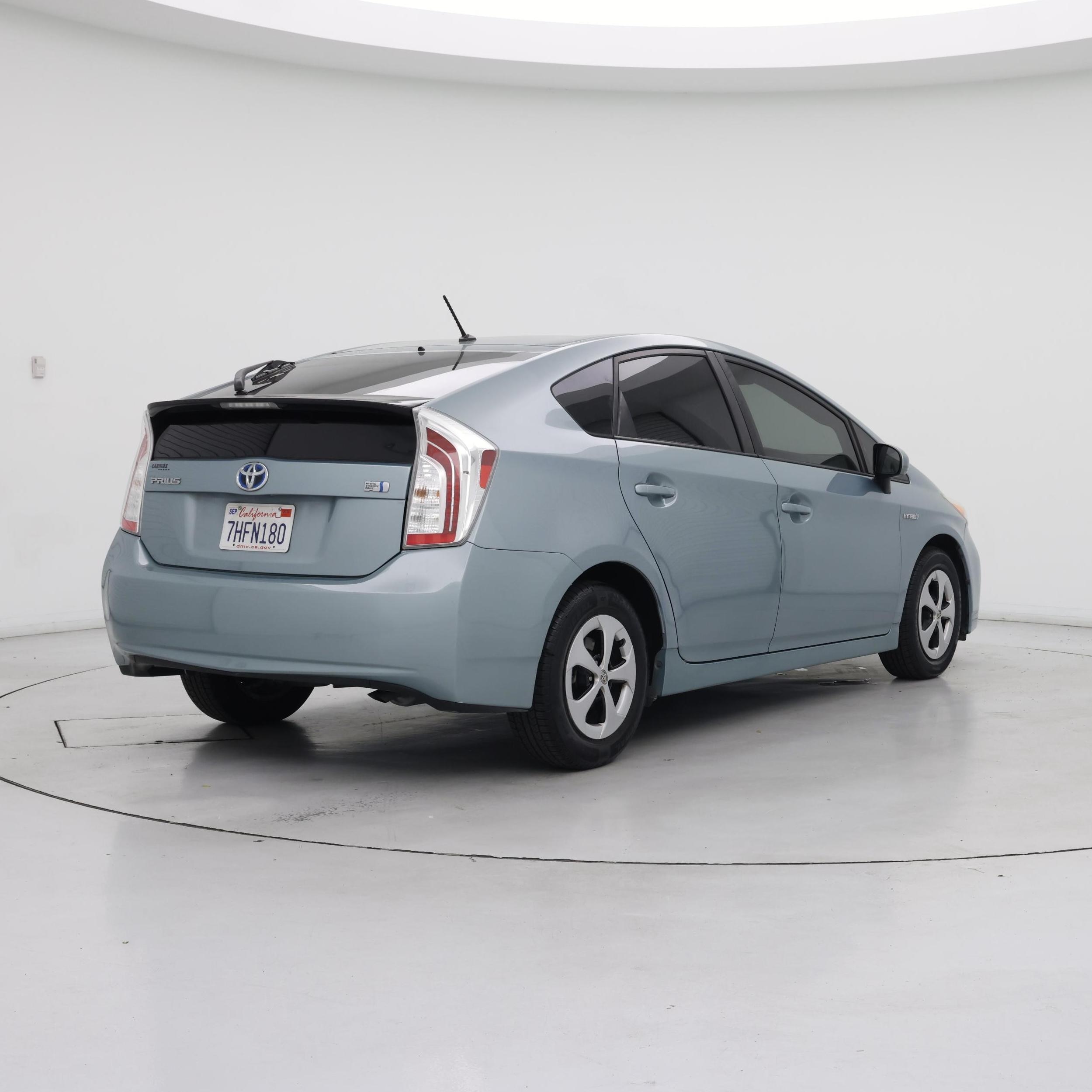 Thumbnail: 2014 Toyota Prius - 8