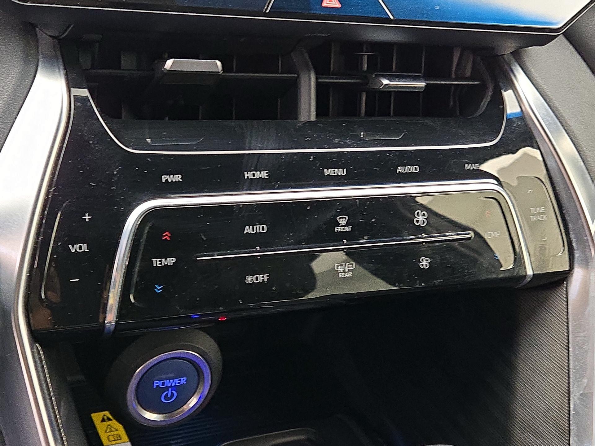 Thumbnail: 2021 Toyota Venza - 17
