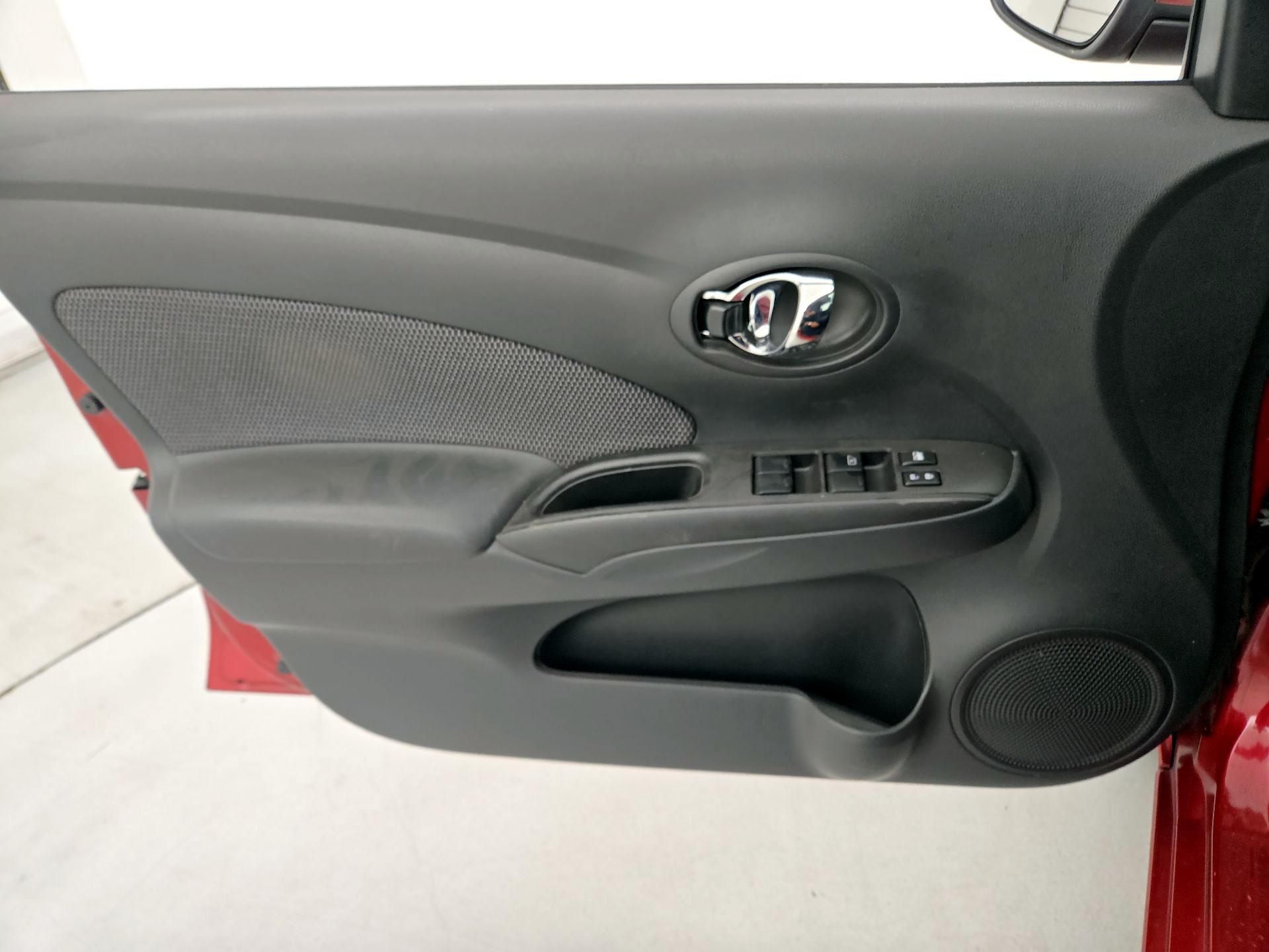 Thumbnail: 2016 Nissan Versa - 12