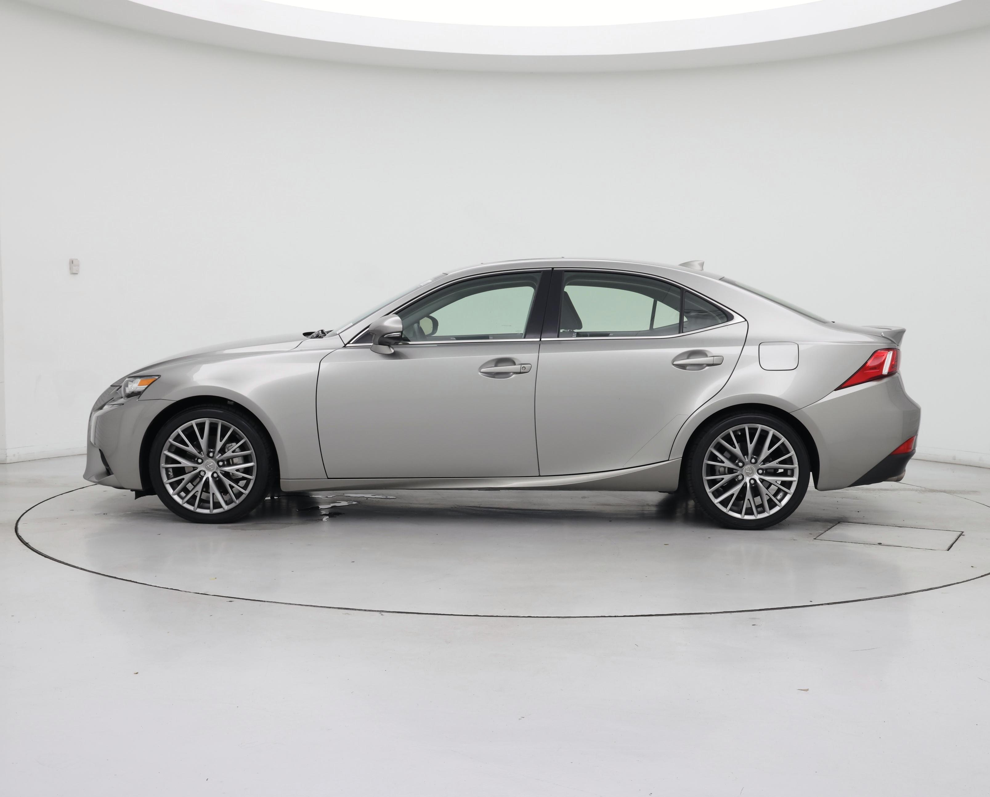 Thumbnail: 2015 Lexus IS - 3