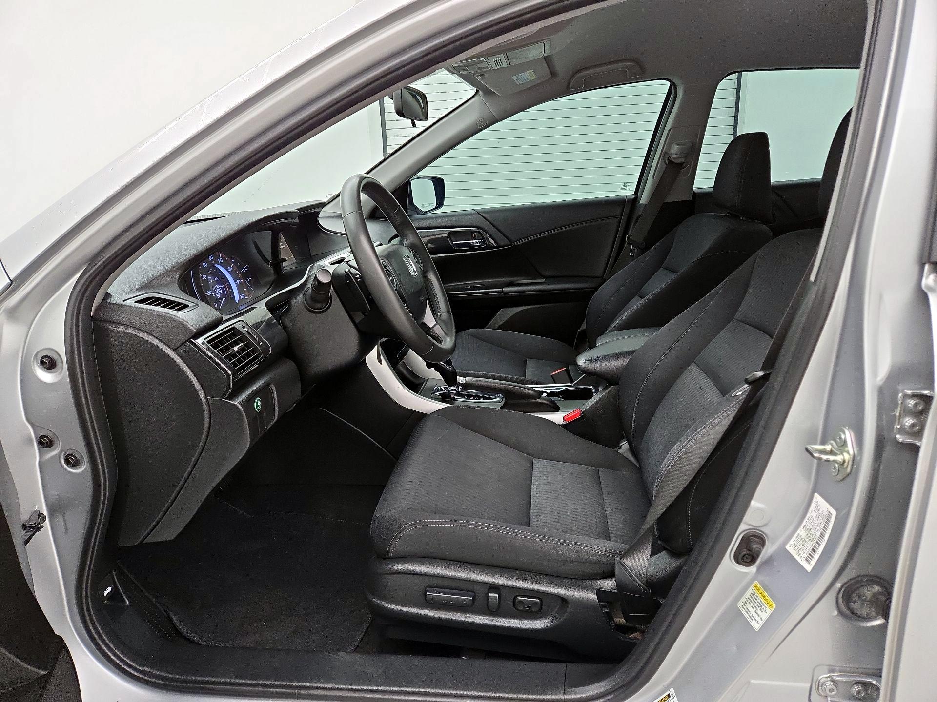 Thumbnail: 2015 Honda Accord - 11