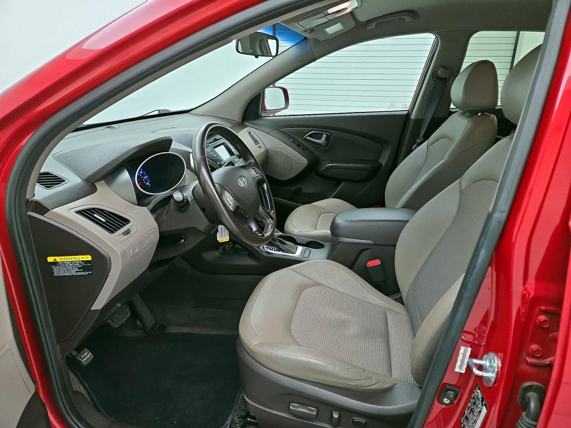 Thumbnail: 2015 Hyundai Tucson - 11
