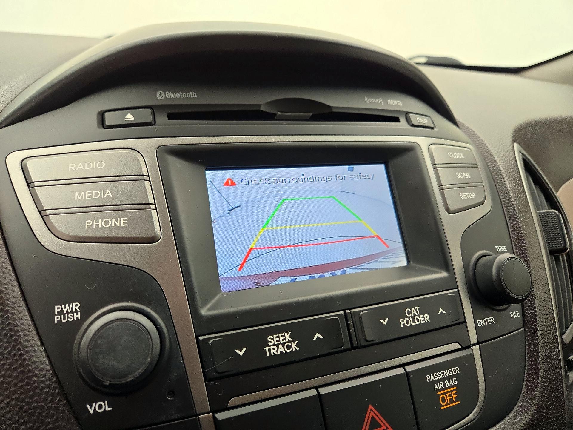 Thumbnail: 2015 Hyundai Tucson - 14