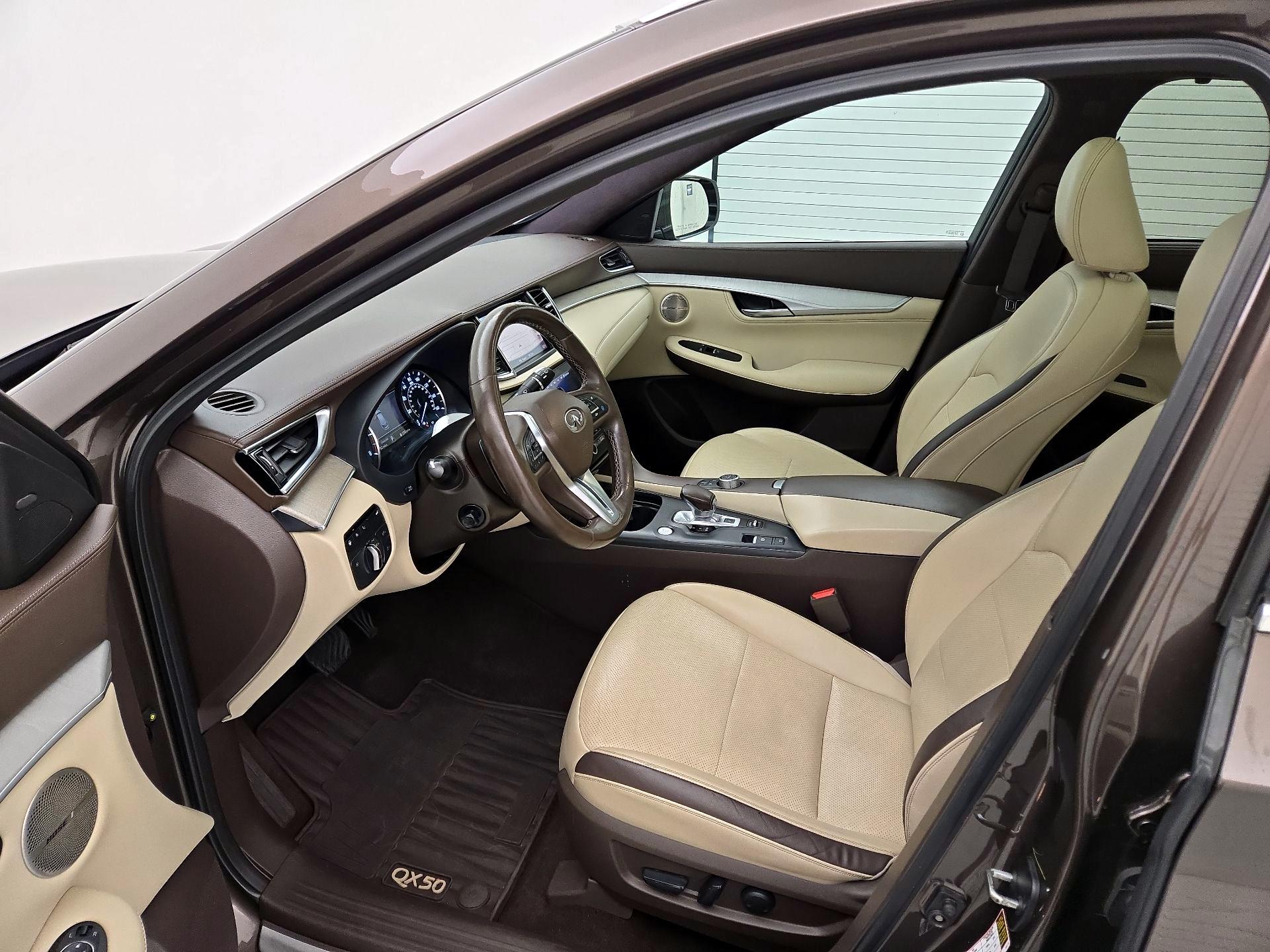 Thumbnail: 2019 INFINITI QX50 - 11