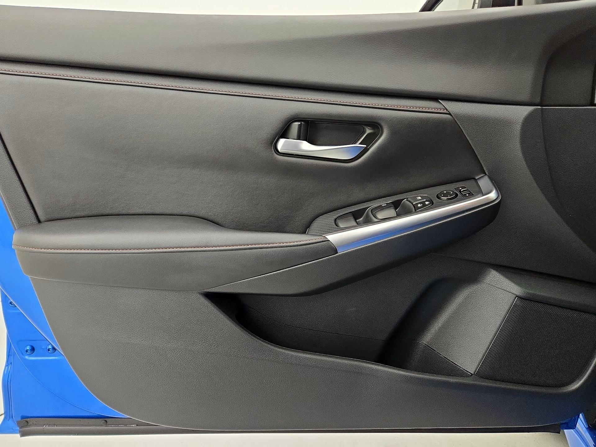 Thumbnail: 2023 Nissan Sentra - 12