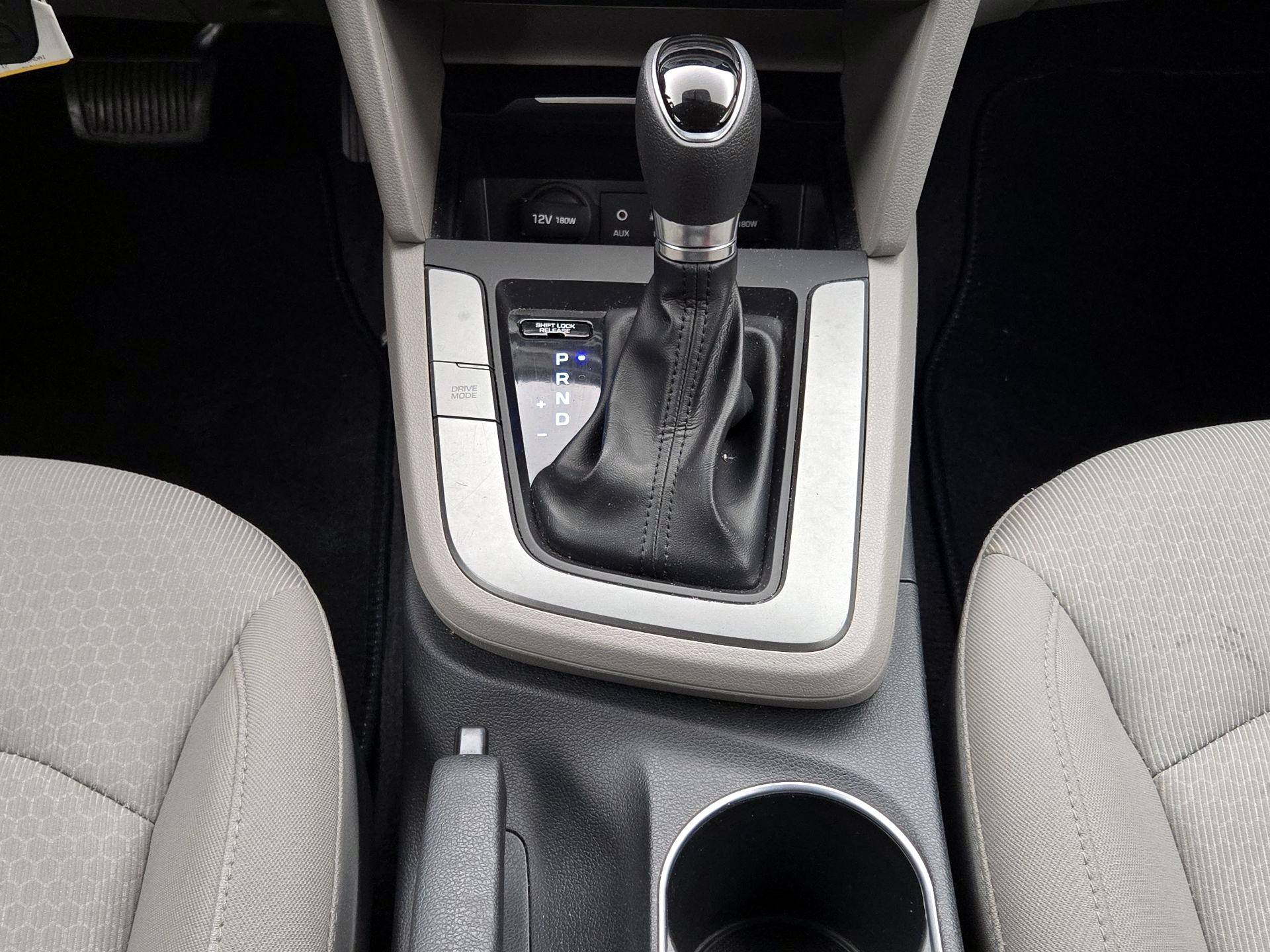 Thumbnail: 2017 Hyundai Elantra - 16