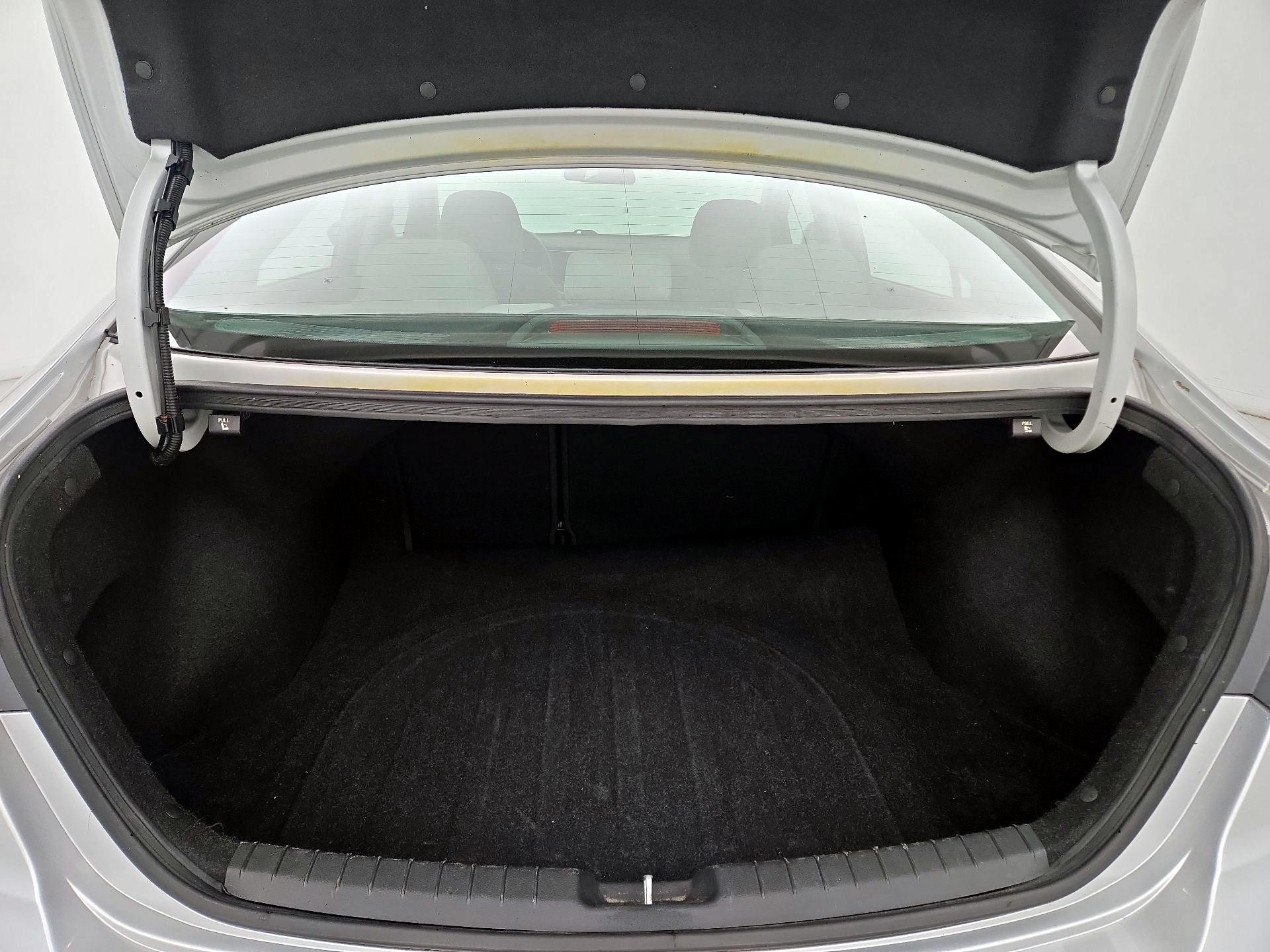 Thumbnail: 2017 Hyundai Elantra - 19