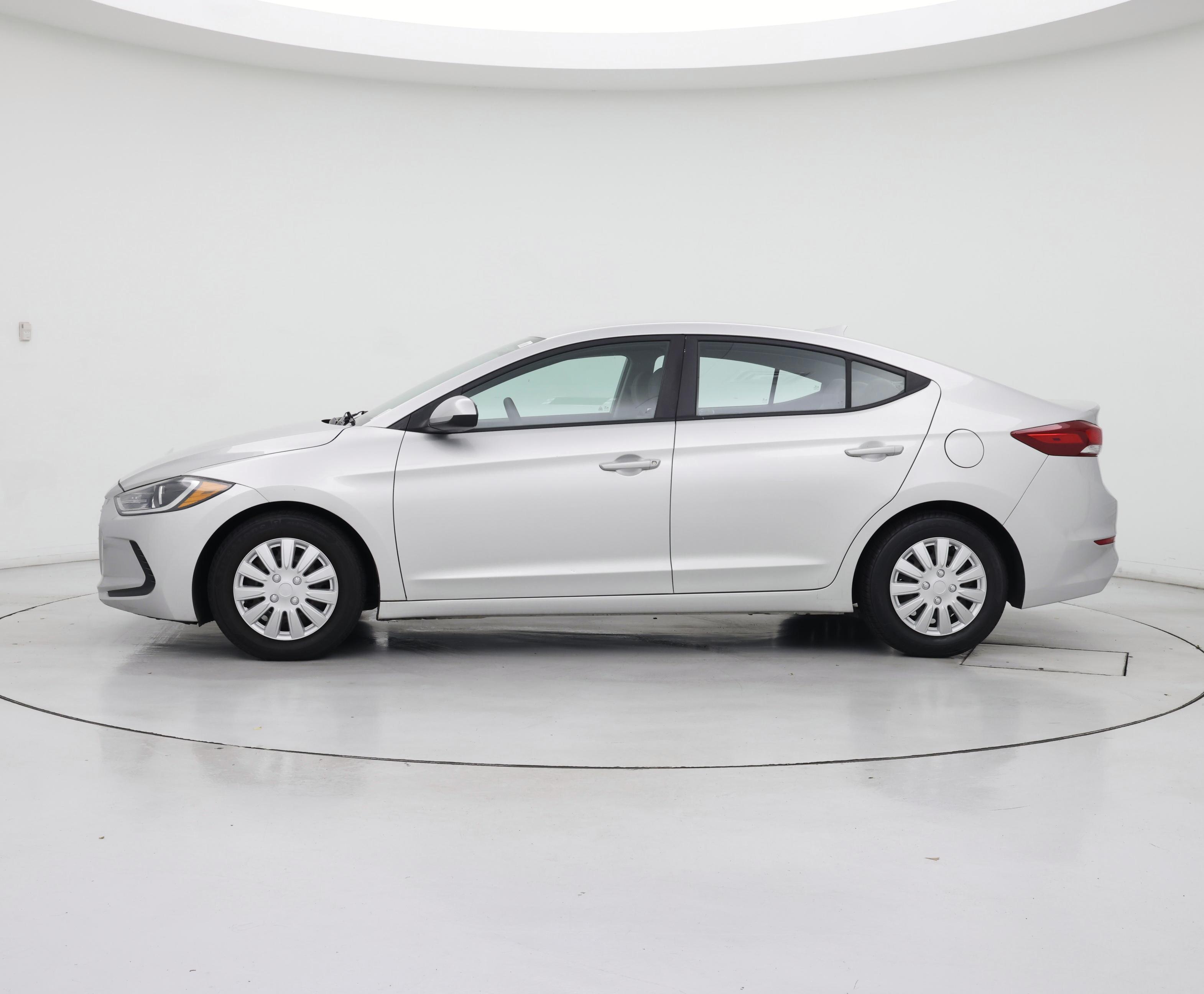 Thumbnail: 2017 Hyundai Elantra - 3