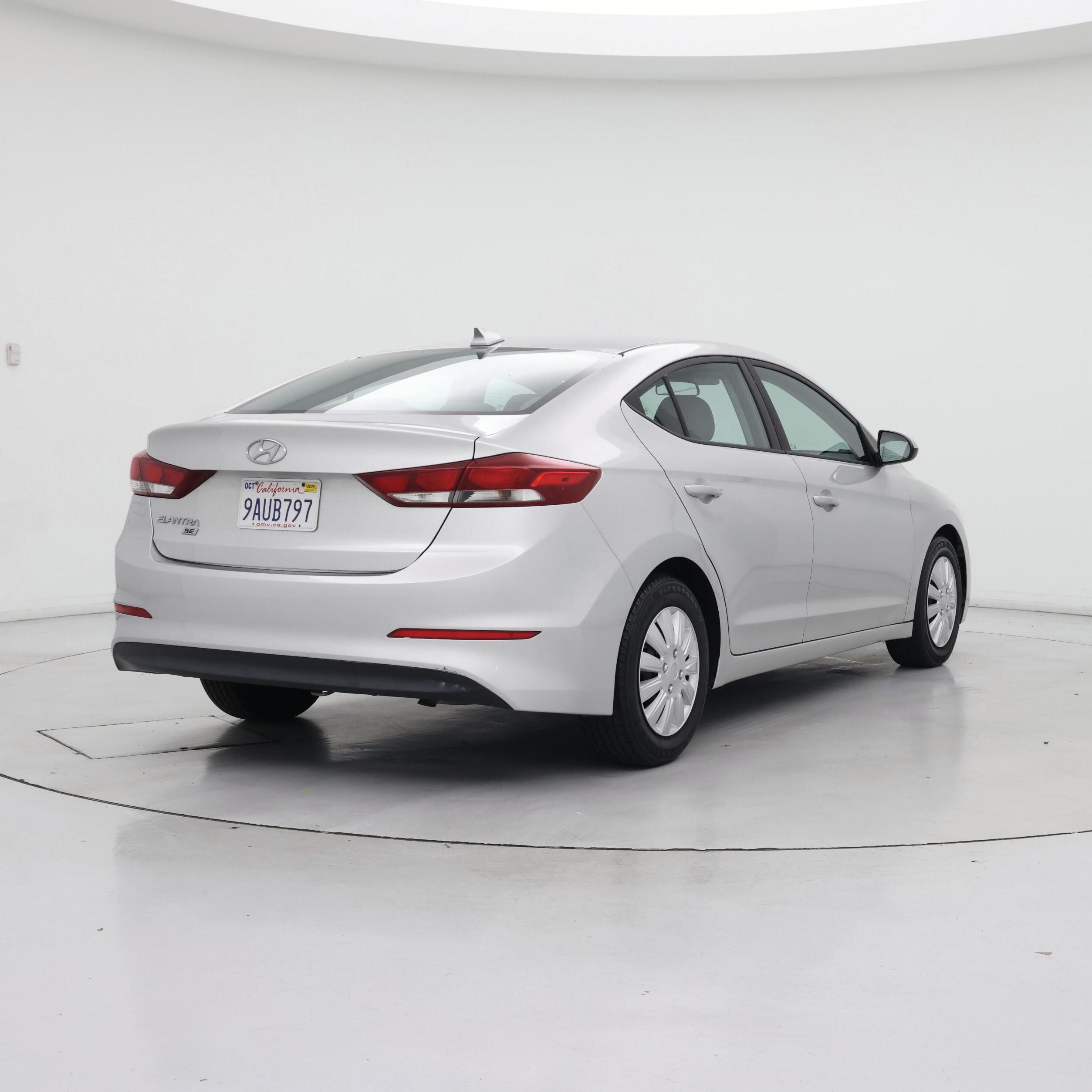 Thumbnail: 2017 Hyundai Elantra - 8