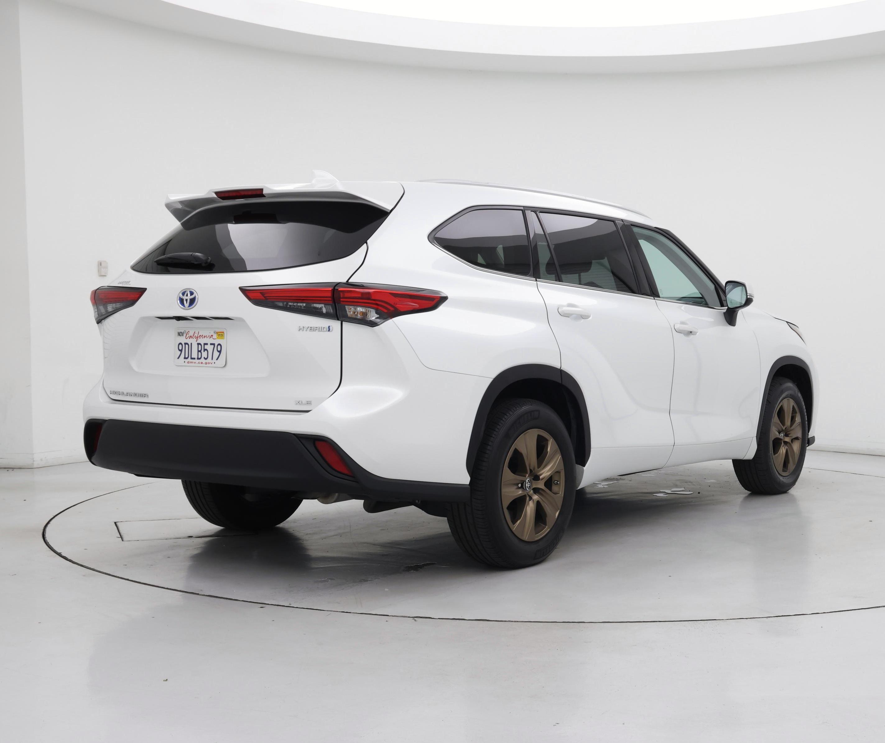 Thumbnail: 2022 Toyota Highlander - 8