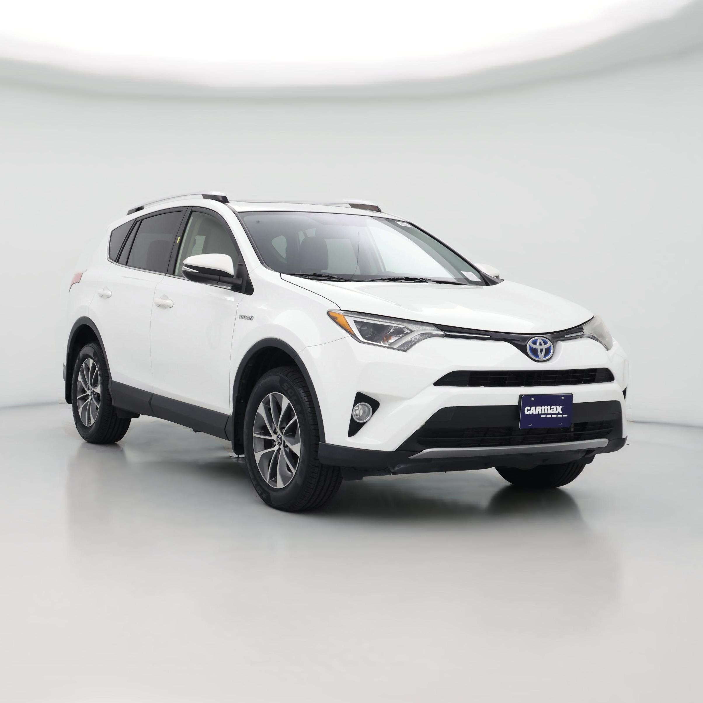 Thumbnail: 2016 Toyota RAV4 - 1