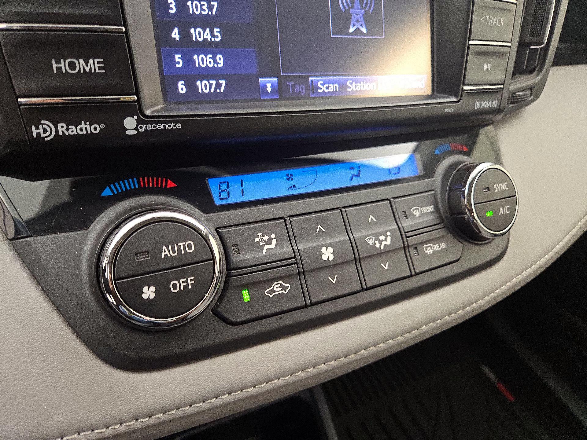 Thumbnail: 2016 Toyota RAV4 - 16